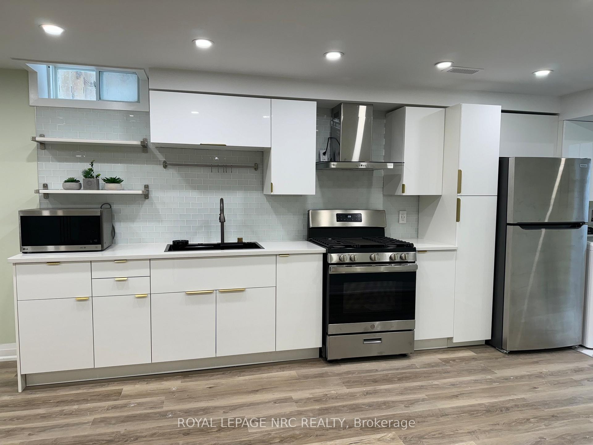 Photo 4 of 95 (Lower) Homestead Way, Thorold, Rolling Meadows — HOMEH