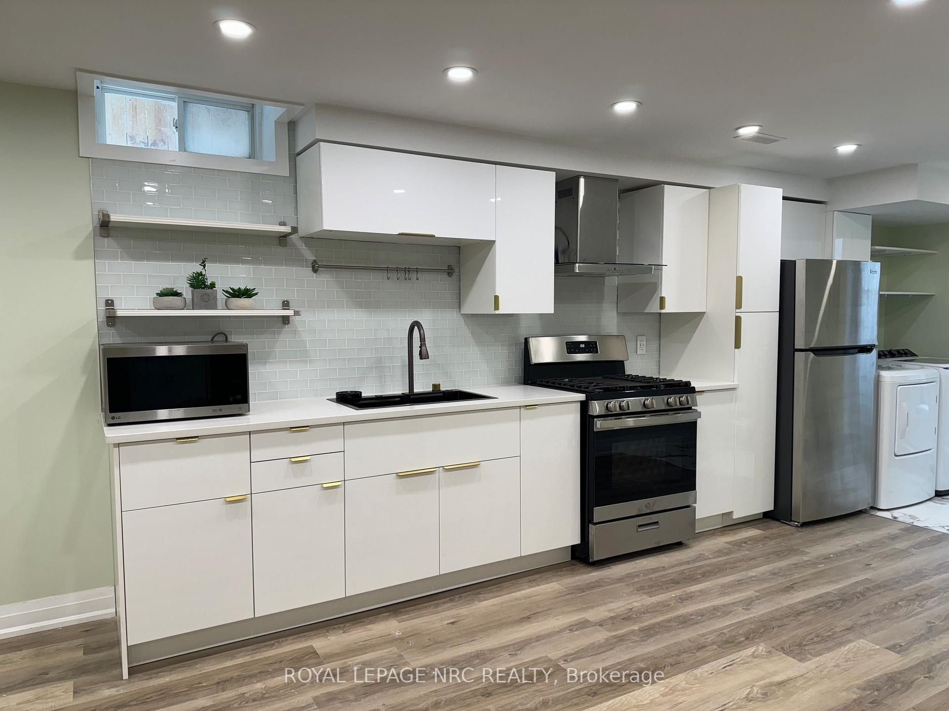 Photo 5 of 95 (Lower) Homestead Way, Thorold, Rolling Meadows — HOMEH