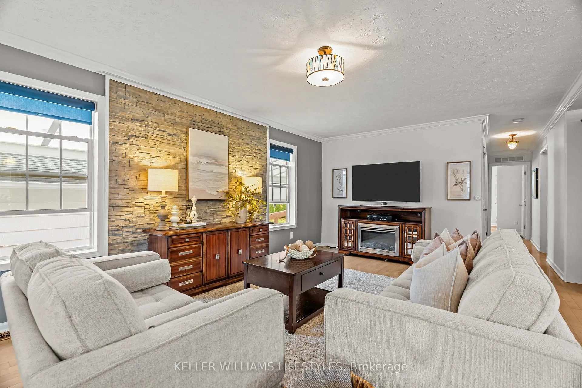 Photo 15 of 17 George Street, Strathroy-Caradoc, SE — HOMEH