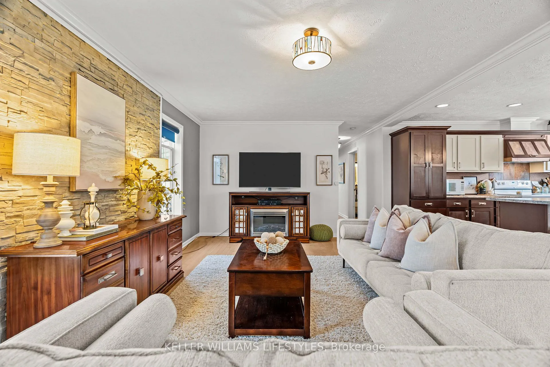 Photo 16 of 17 George Street, Strathroy-Caradoc, SE — HOMEH