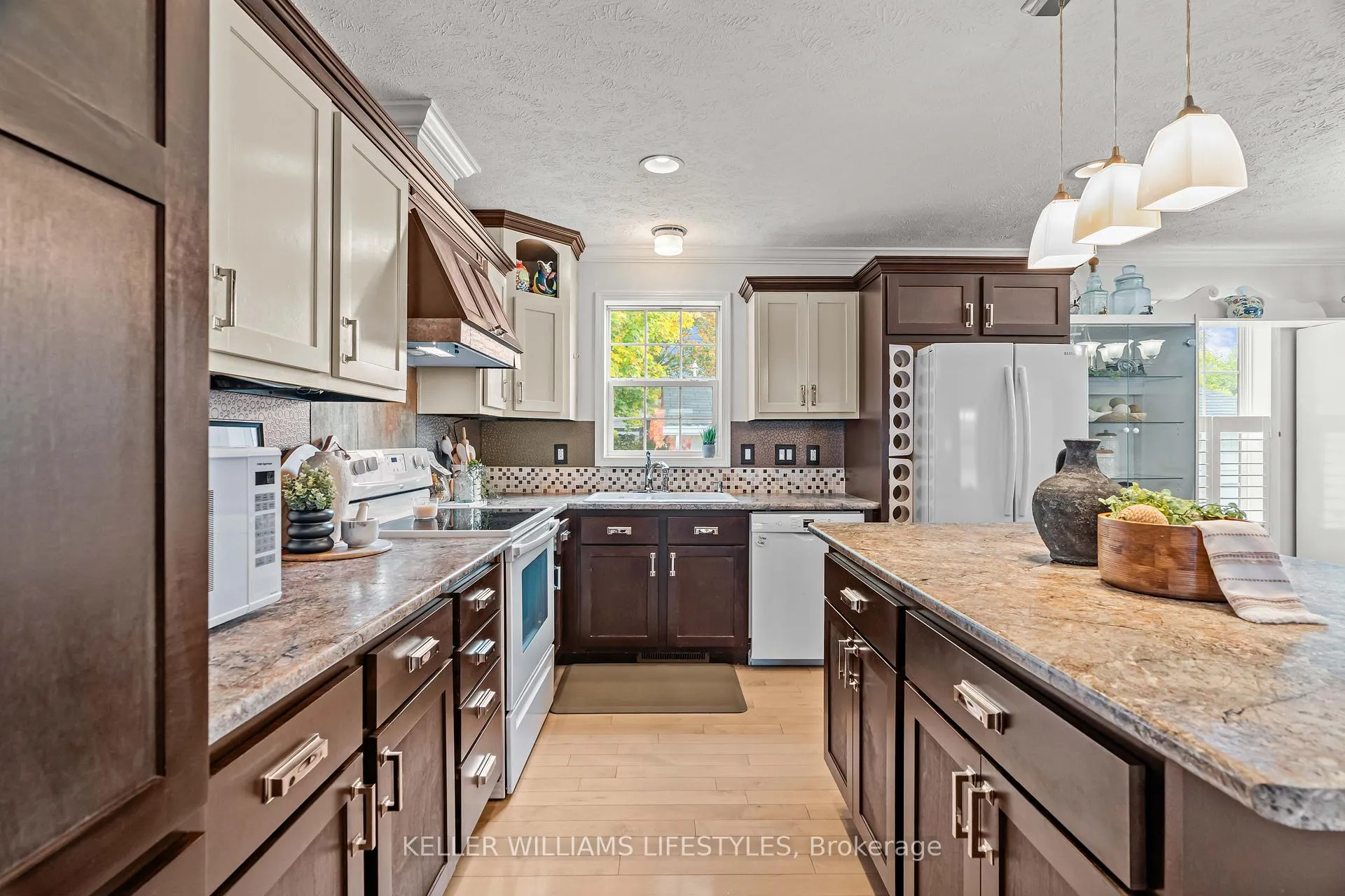 Photo 19 of 17 George Street, Strathroy-Caradoc, SE — HOMEH