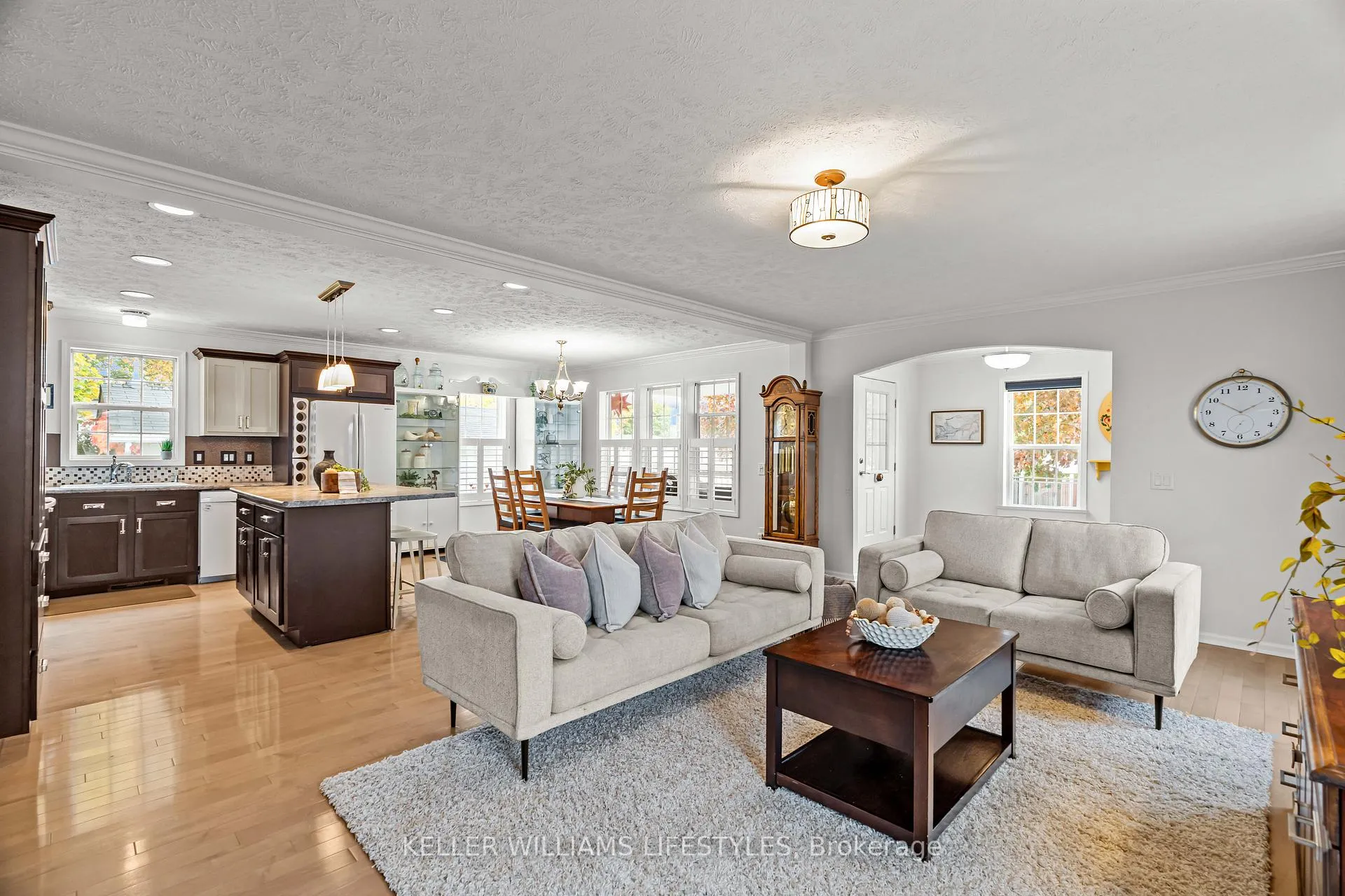 Photo 23 of 17 George Street, Strathroy-Caradoc, SE — HOMEH