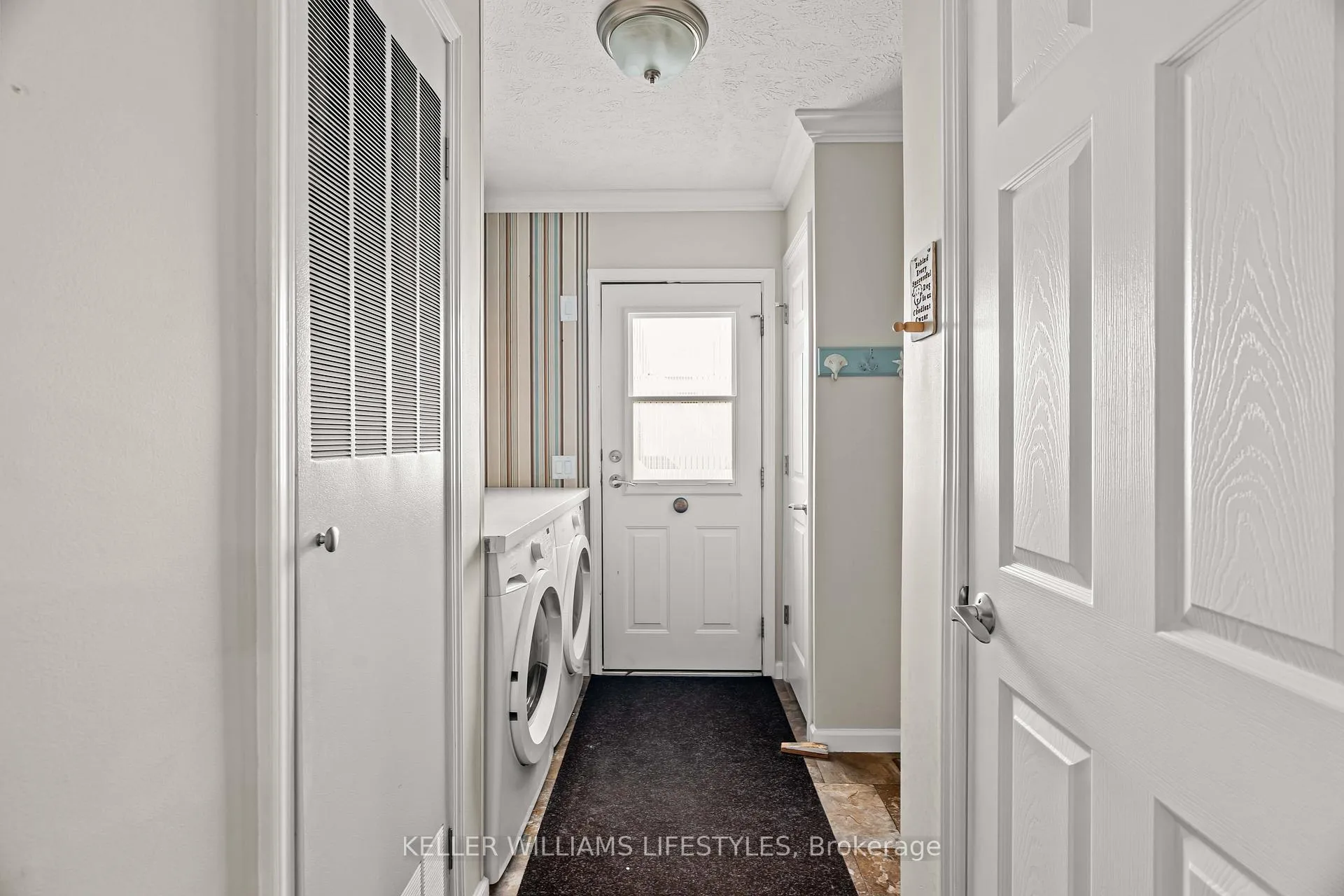 Photo 25 of 17 George Street, Strathroy-Caradoc, SE — HOMEH