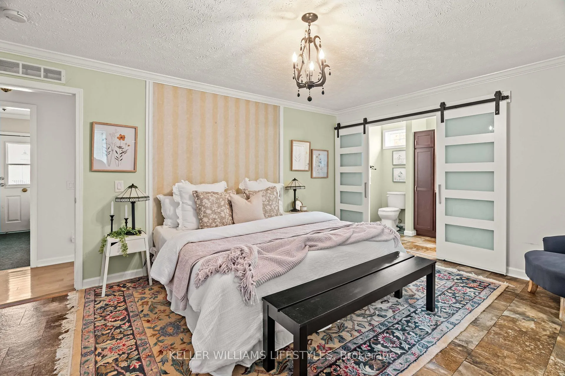 Photo 28 of 17 George Street, Strathroy-Caradoc, SE — HOMEH