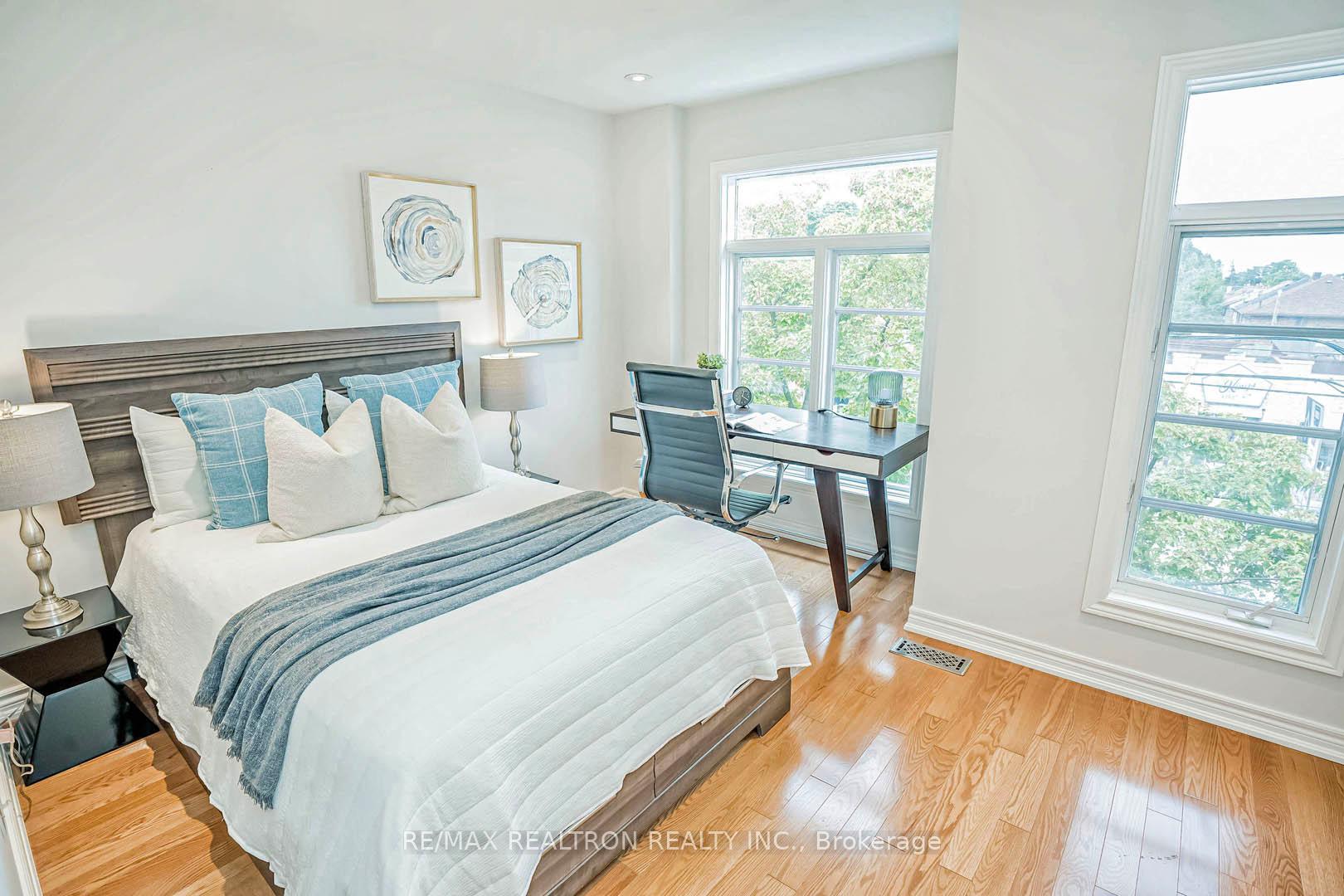 Photo 17 of 886 Pape Avenue, Toronto, Danforth Village-East York — HOMEH