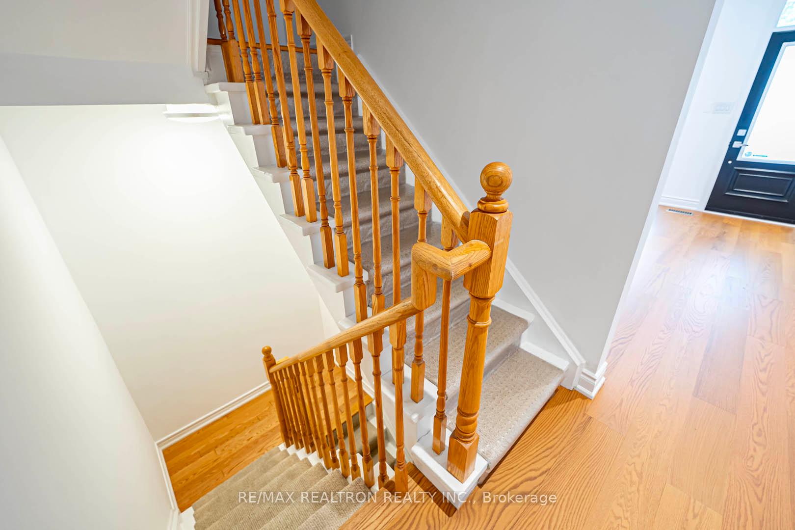 Photo 19 of 886 Pape Avenue, Toronto, Danforth Village-East York — HOMEH