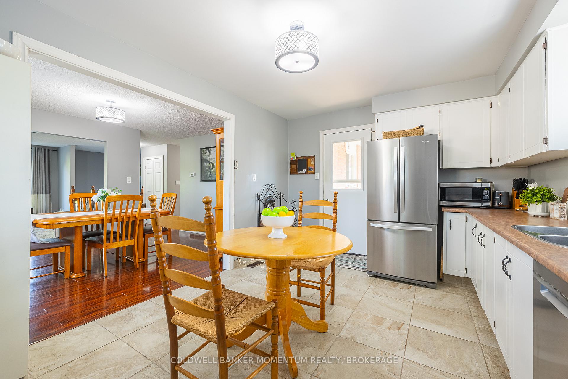 Photo 7 of 92 Commerford Street, Thorold, Confederation Heights — HOMEH