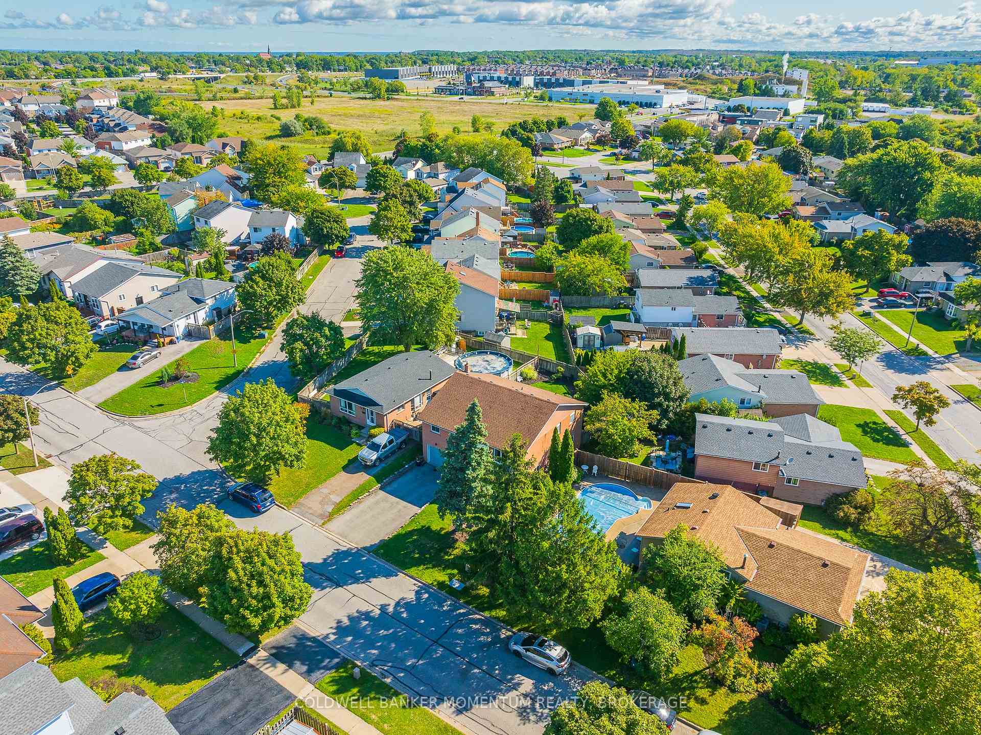 Photo 31 of 92 Commerford Street, Thorold, Confederation Heights — HOMEH