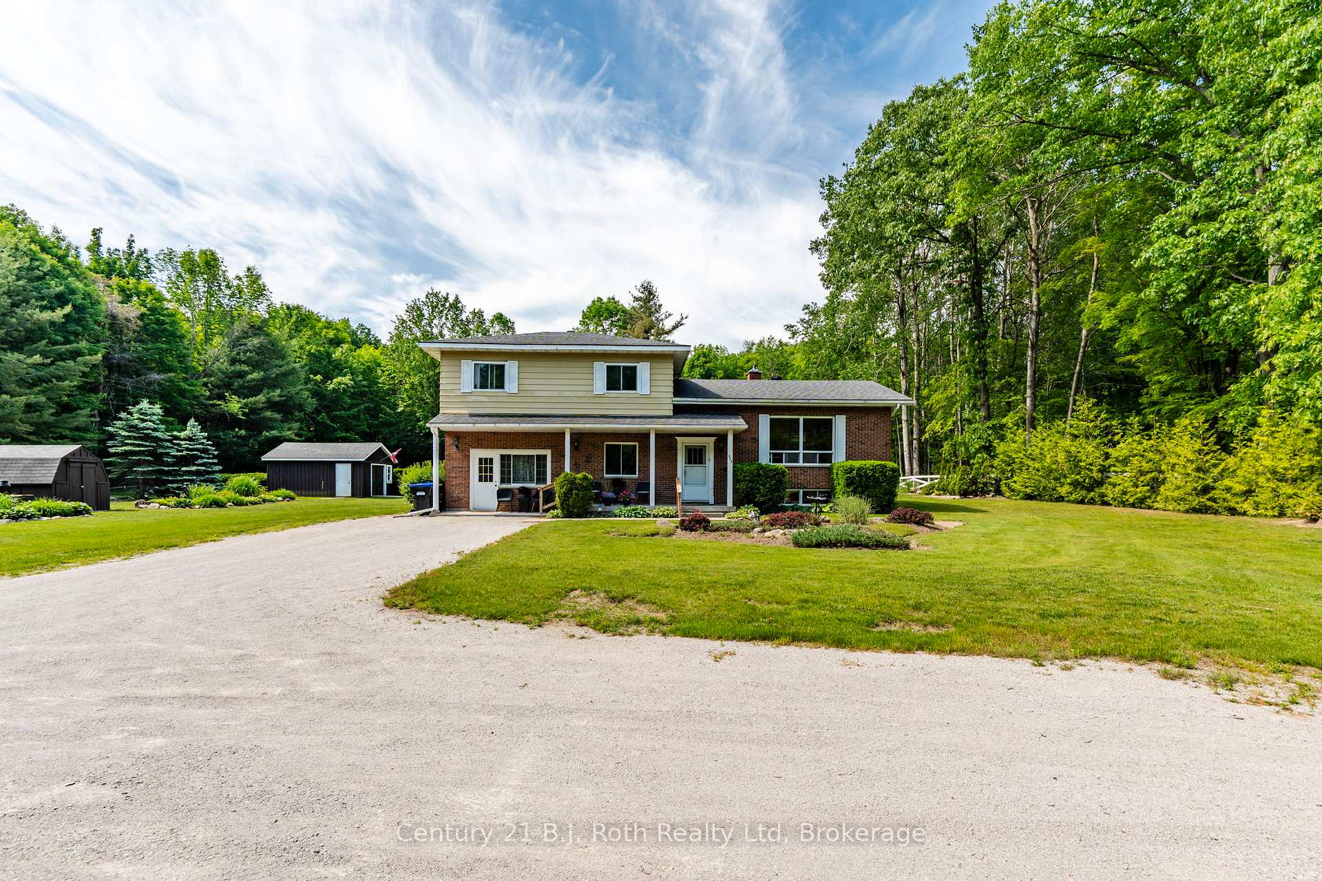 Photo 4 of 573 Lafontaine Road E, Tiny, Rural Tiny — HOMEH
