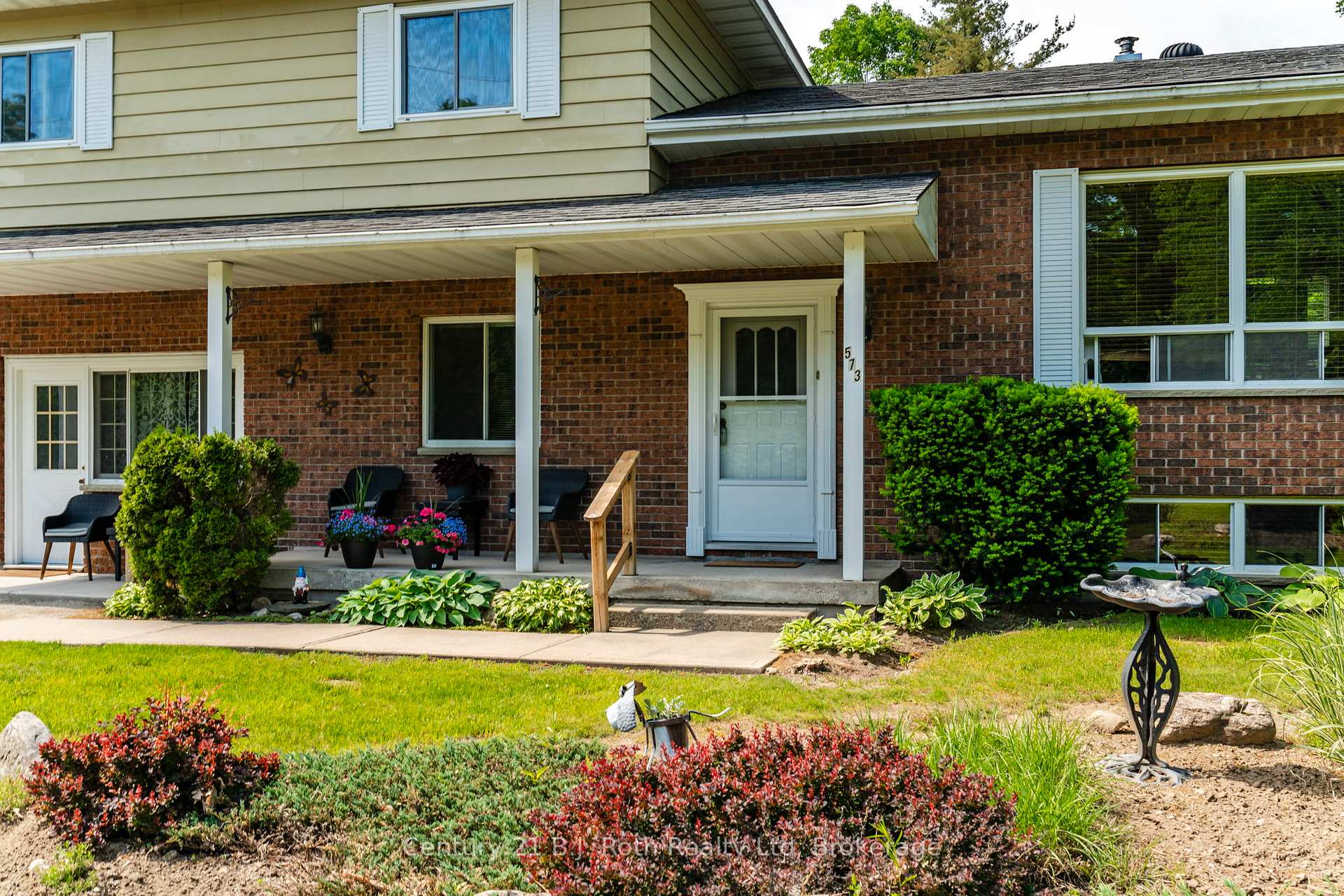 Photo 5 of 573 Lafontaine Road E, Tiny, Rural Tiny — HOMEH