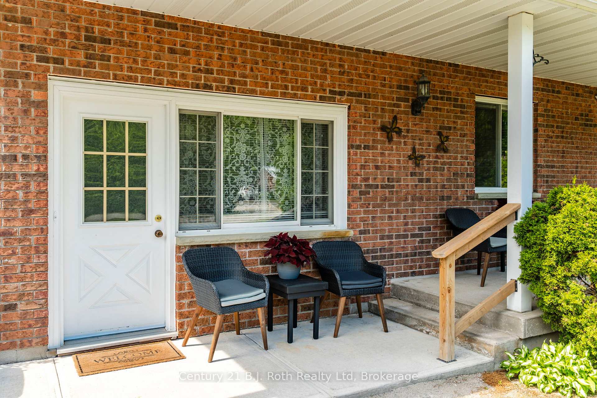 Photo 6 of 573 Lafontaine Road E, Tiny, Rural Tiny — HOMEH