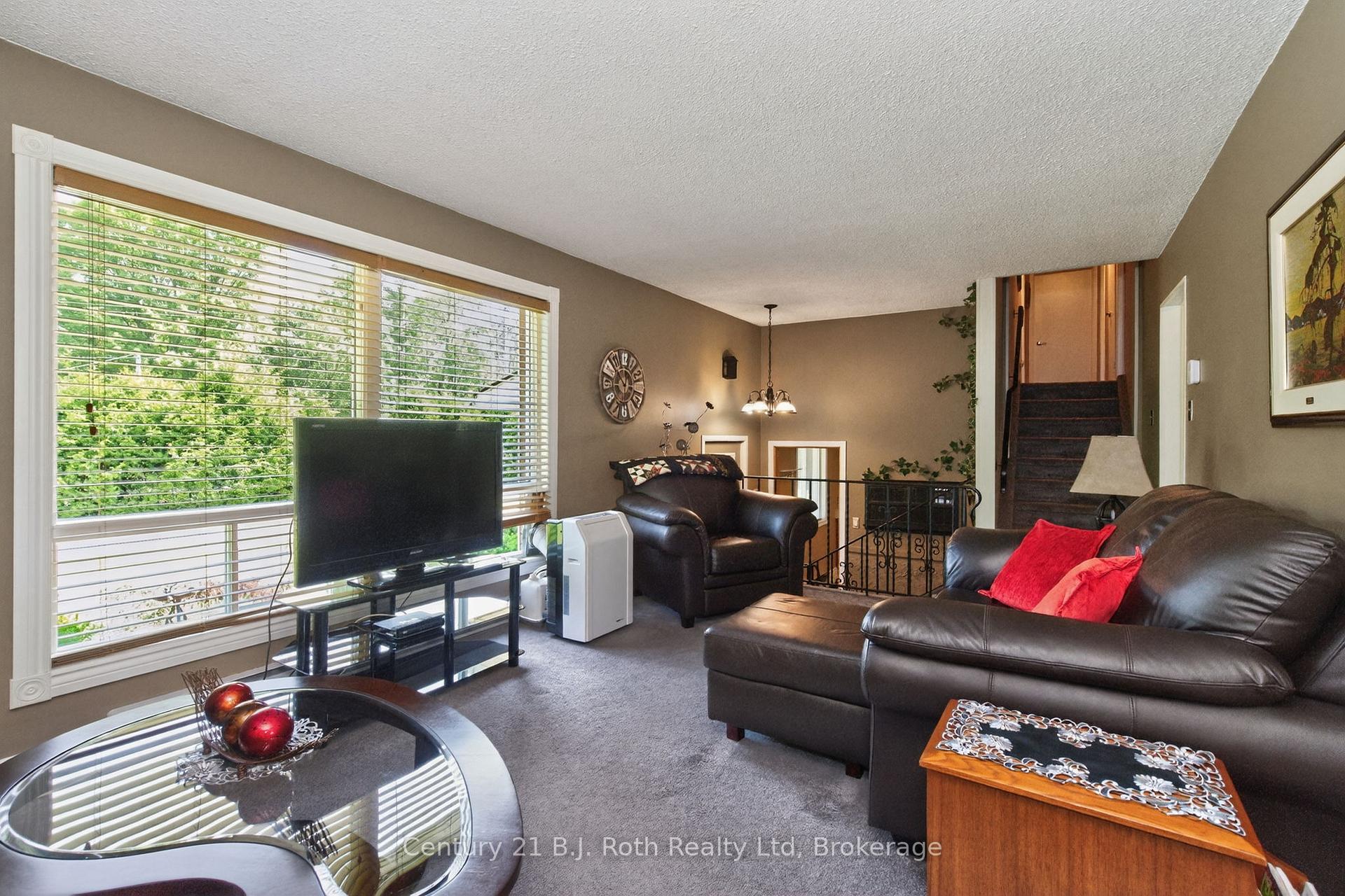 Photo 9 of 573 Lafontaine Road E, Tiny, Rural Tiny — HOMEH