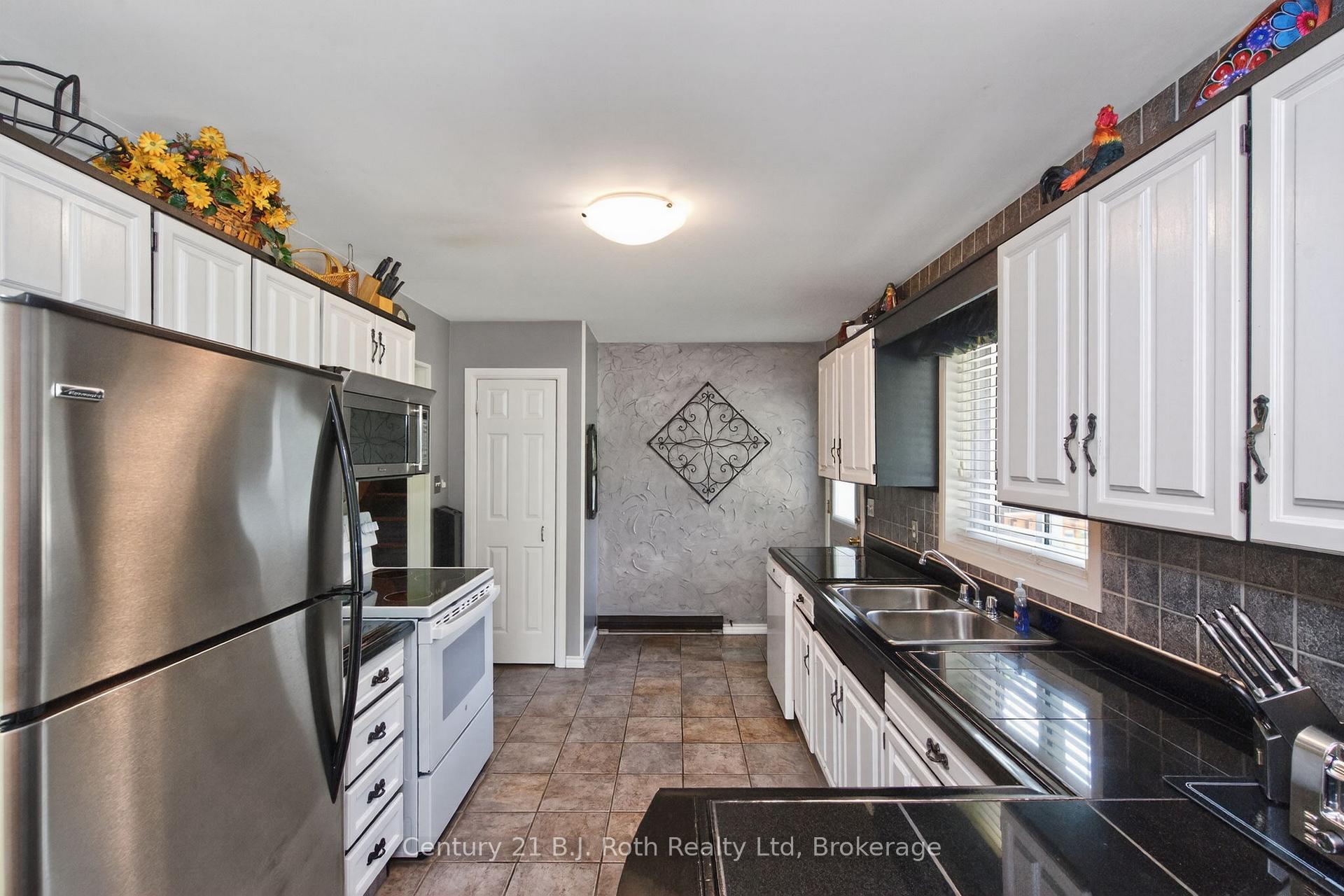 Photo 13 of 573 Lafontaine Road E, Tiny, Rural Tiny — HOMEH