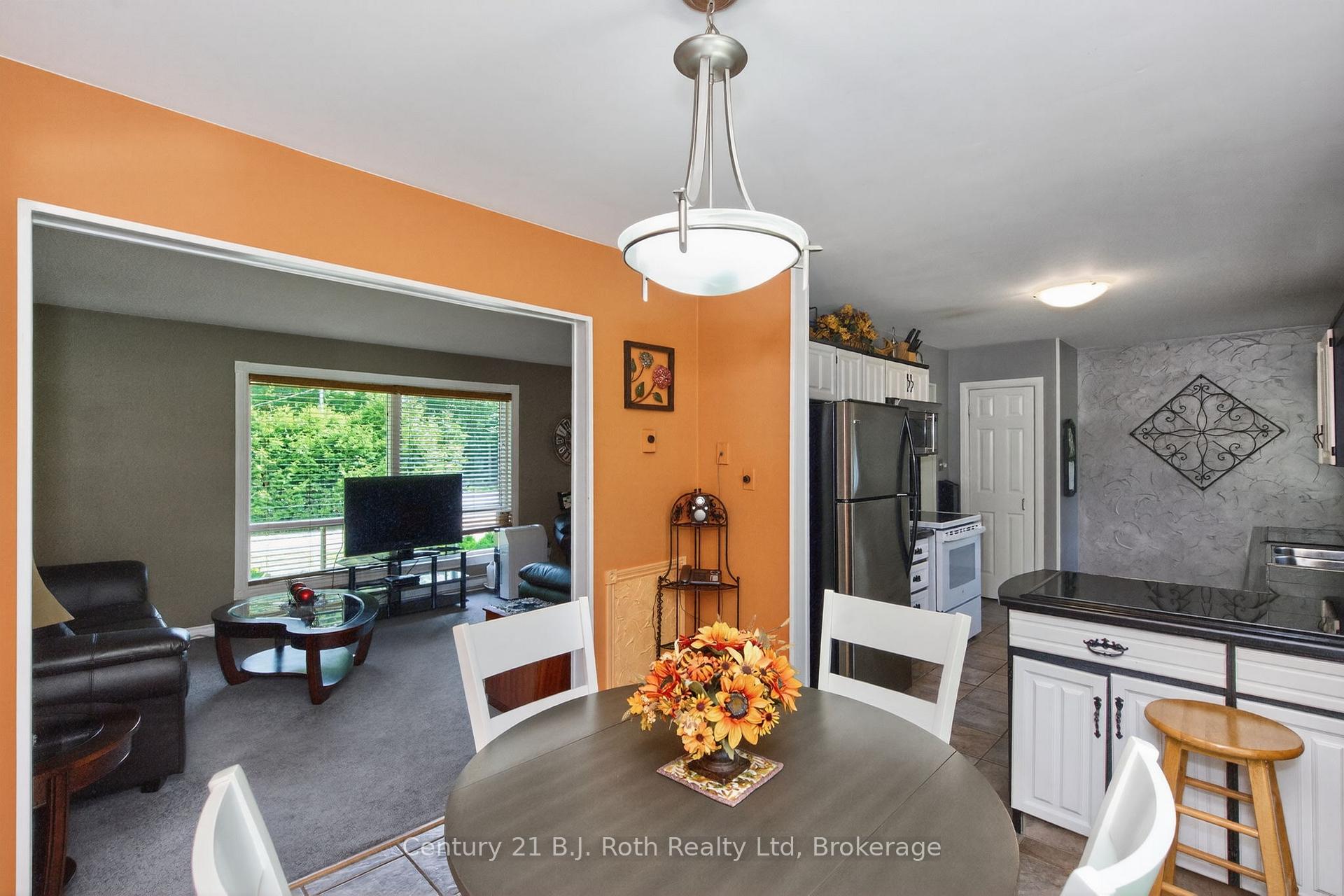 Photo 16 of 573 Lafontaine Road E, Tiny, Rural Tiny — HOMEH