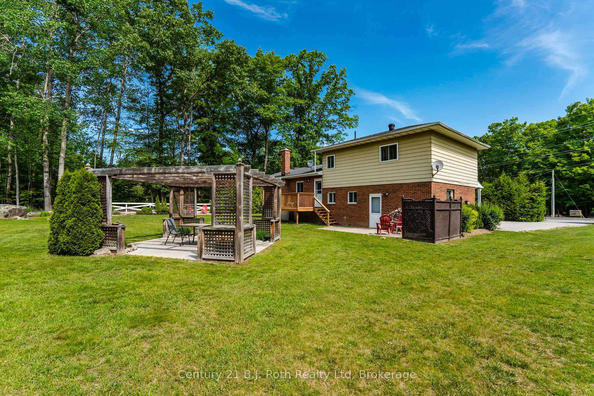 Photo 37 of 573 Lafontaine Road E, Tiny, Rural Tiny — HOMEH