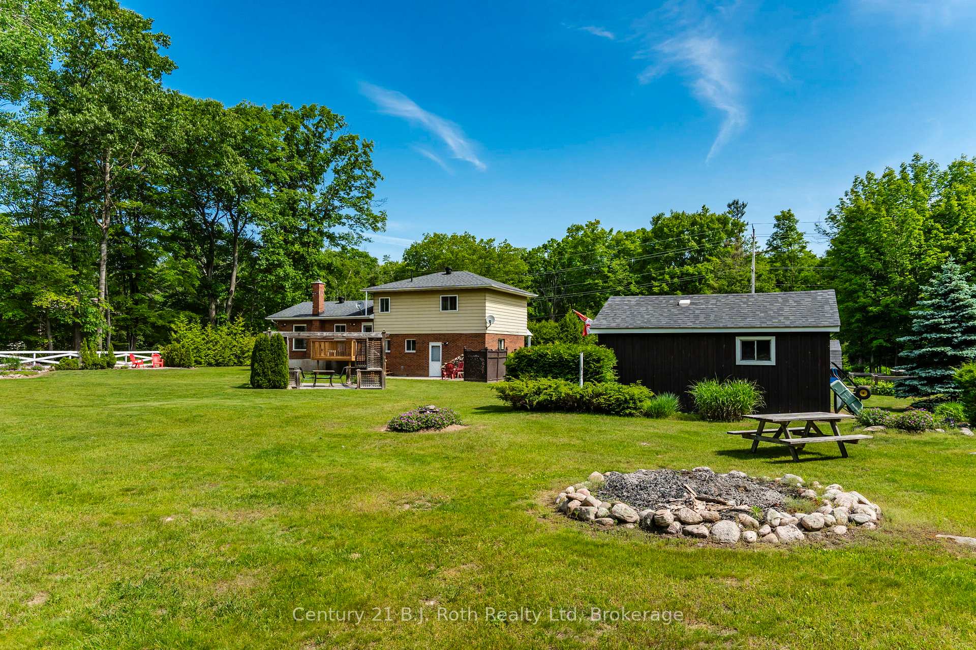 Photo 38 of 573 Lafontaine Road E, Tiny, Rural Tiny — HOMEH