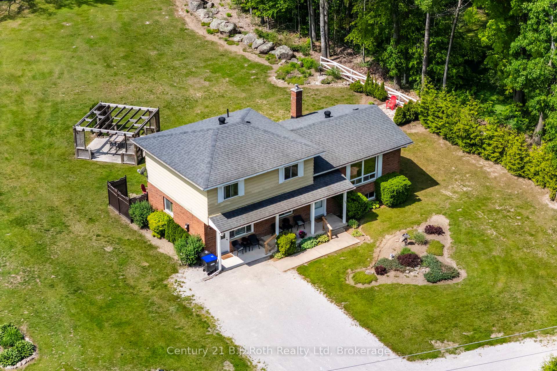 Photo 43 of 573 Lafontaine Road E, Tiny, Rural Tiny — HOMEH