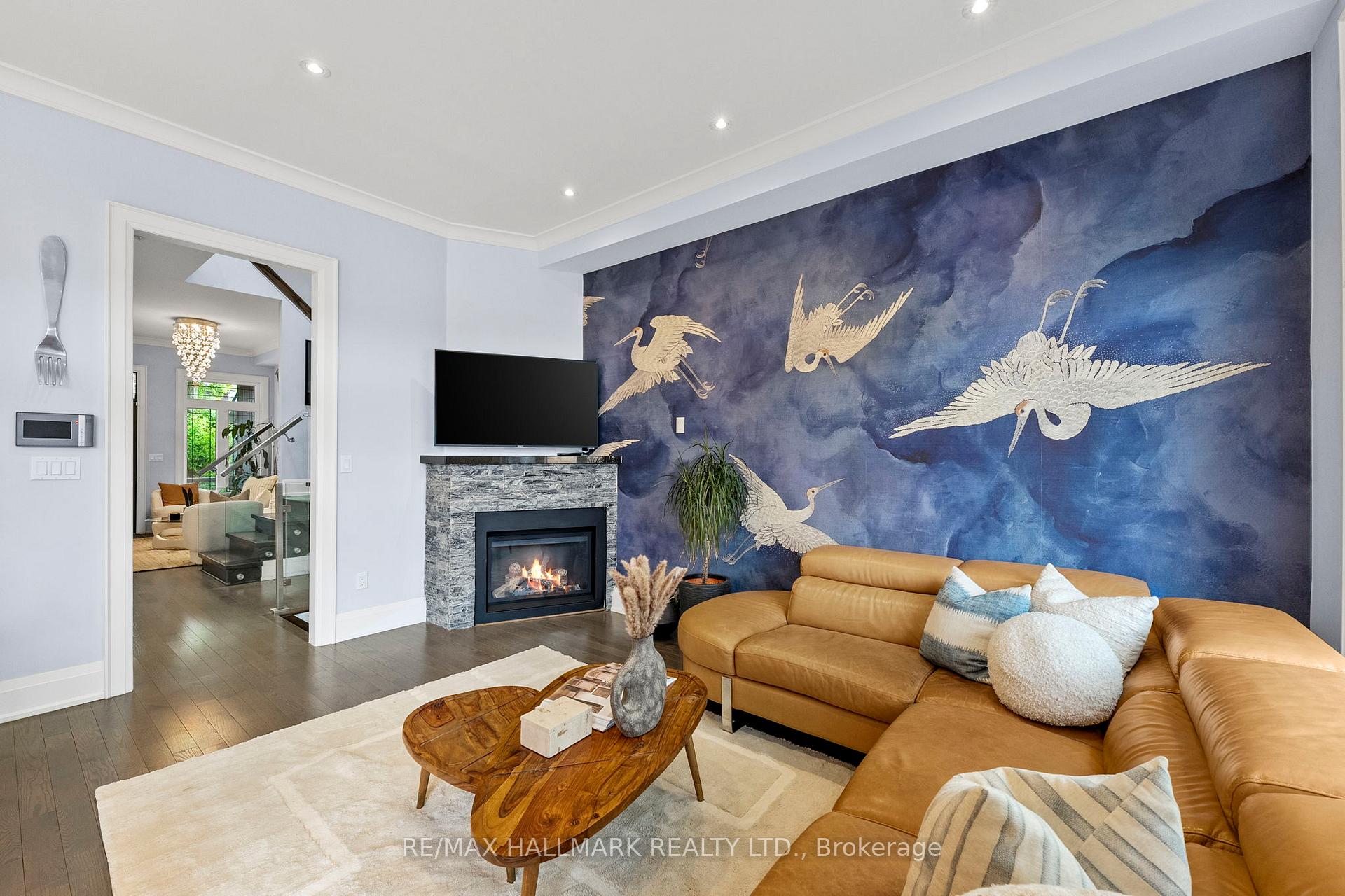 Photo 6 of 341 Rhodes Avenue, Toronto, Greenwood-Coxwell — HOMEH