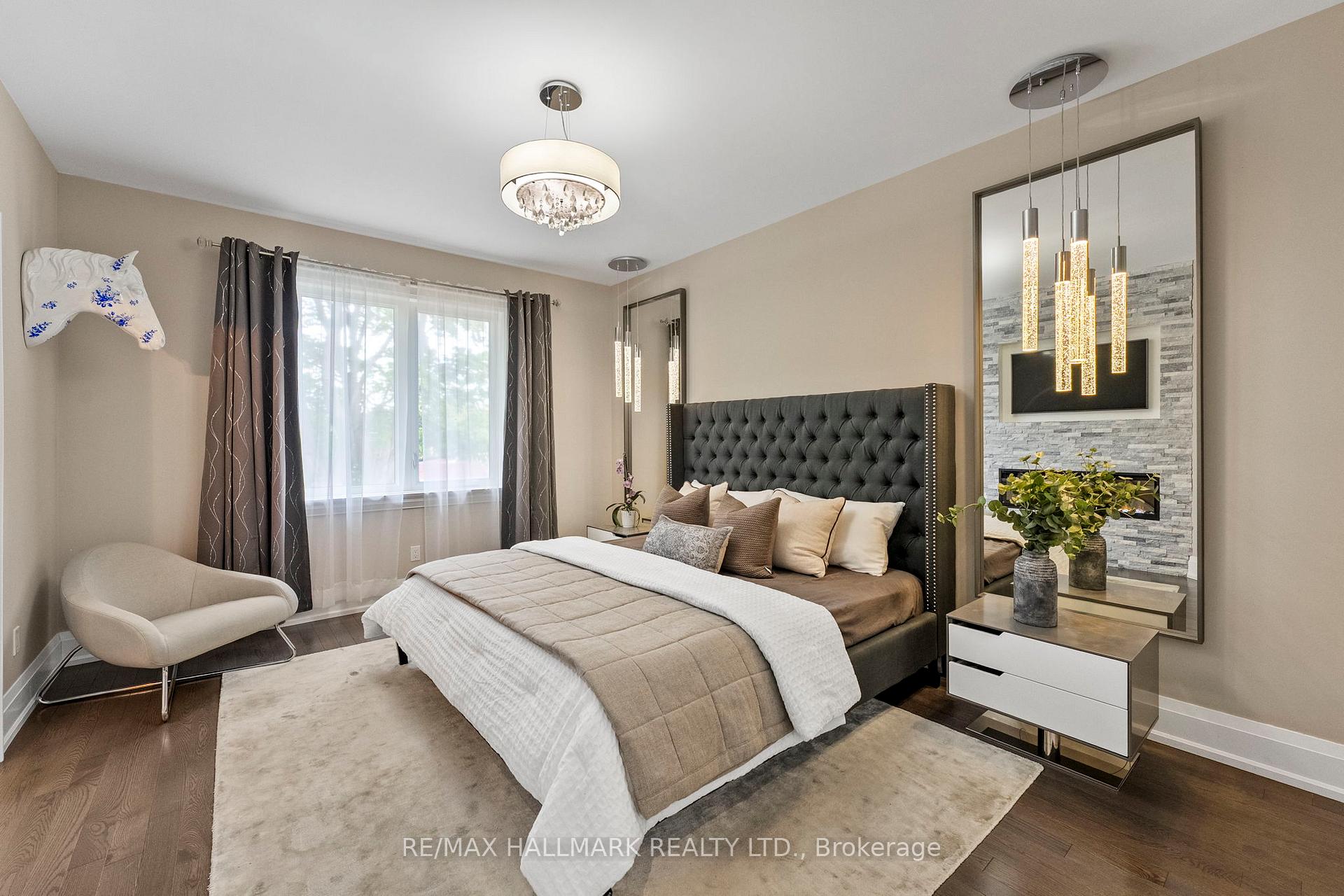 Photo 17 of 341 Rhodes Avenue, Toronto, Greenwood-Coxwell — HOMEH