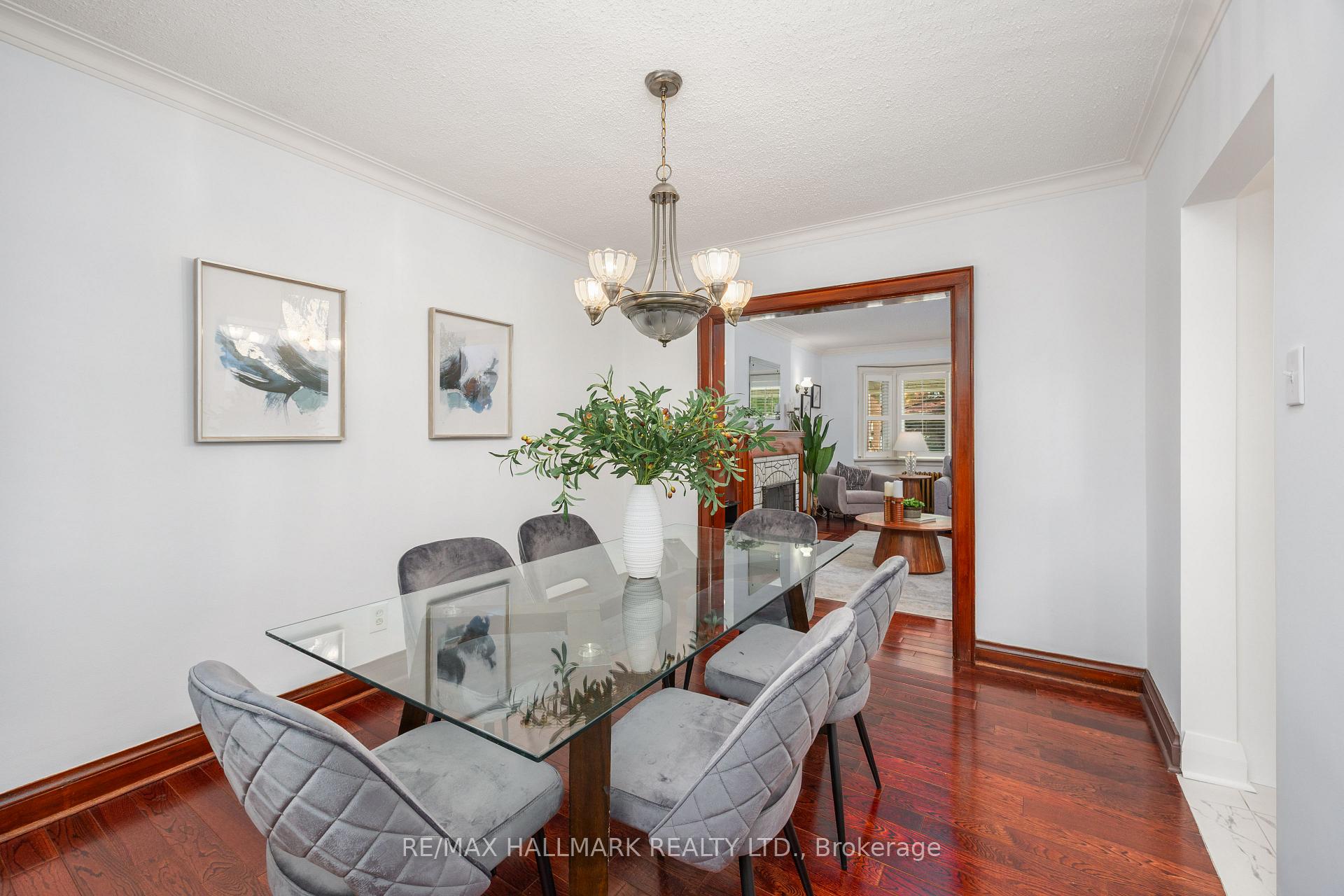 Photo 9 of 236 Dewhurst Boulevard N, Toronto, Danforth Village-East York — HOMEH