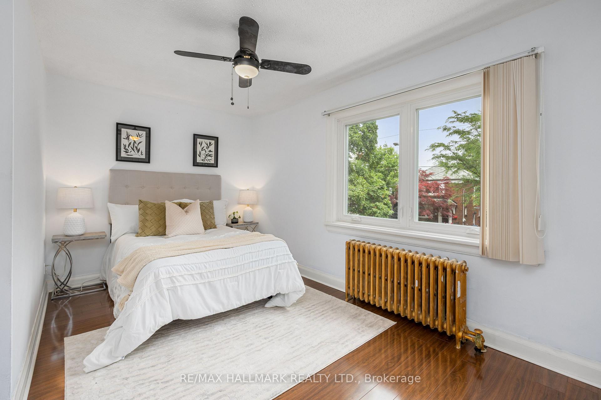 Photo 15 of 236 Dewhurst Boulevard N, Toronto, Danforth Village-East York — HOMEH