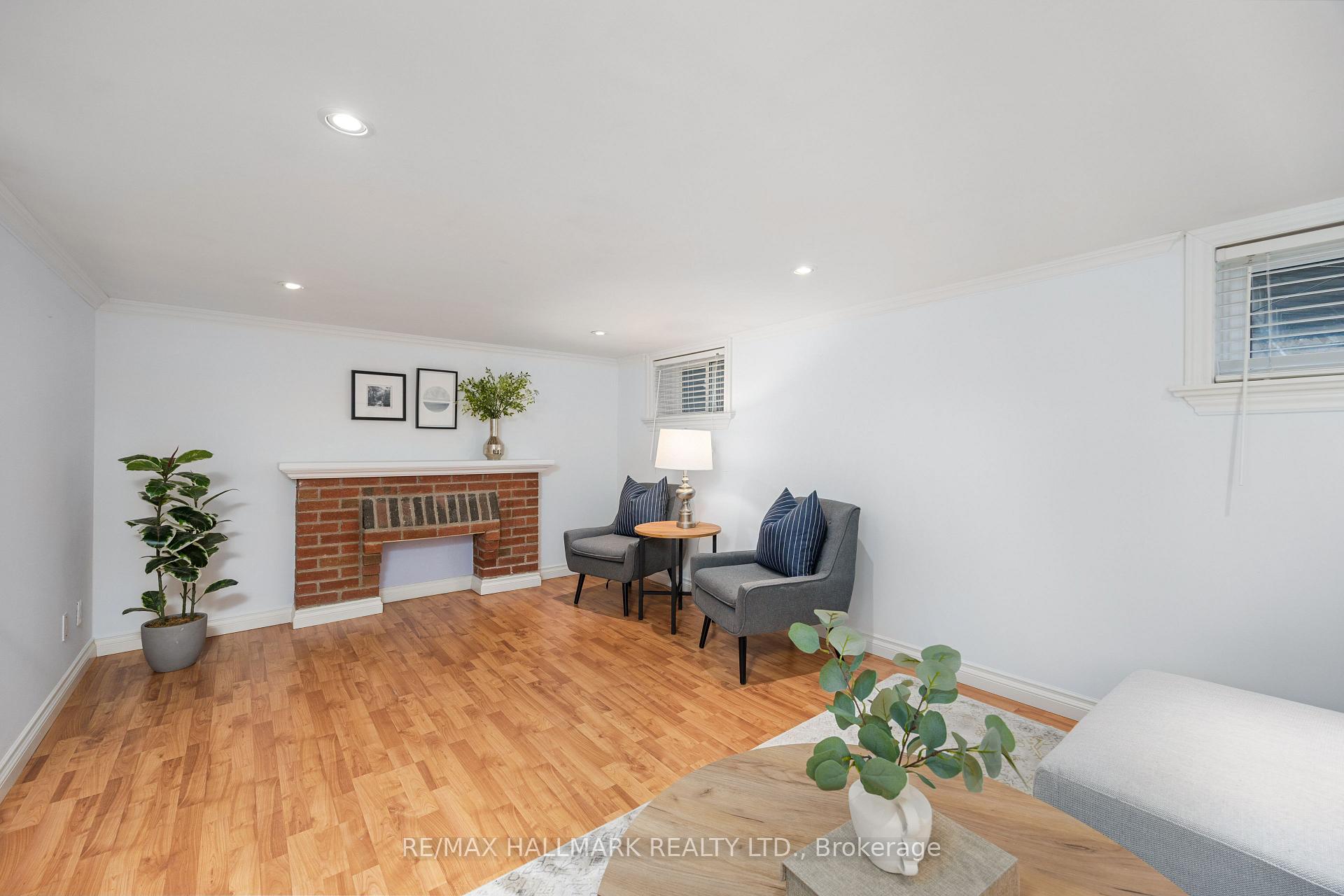 Photo 23 of 236 Dewhurst Boulevard N, Toronto, Danforth Village-East York — HOMEH