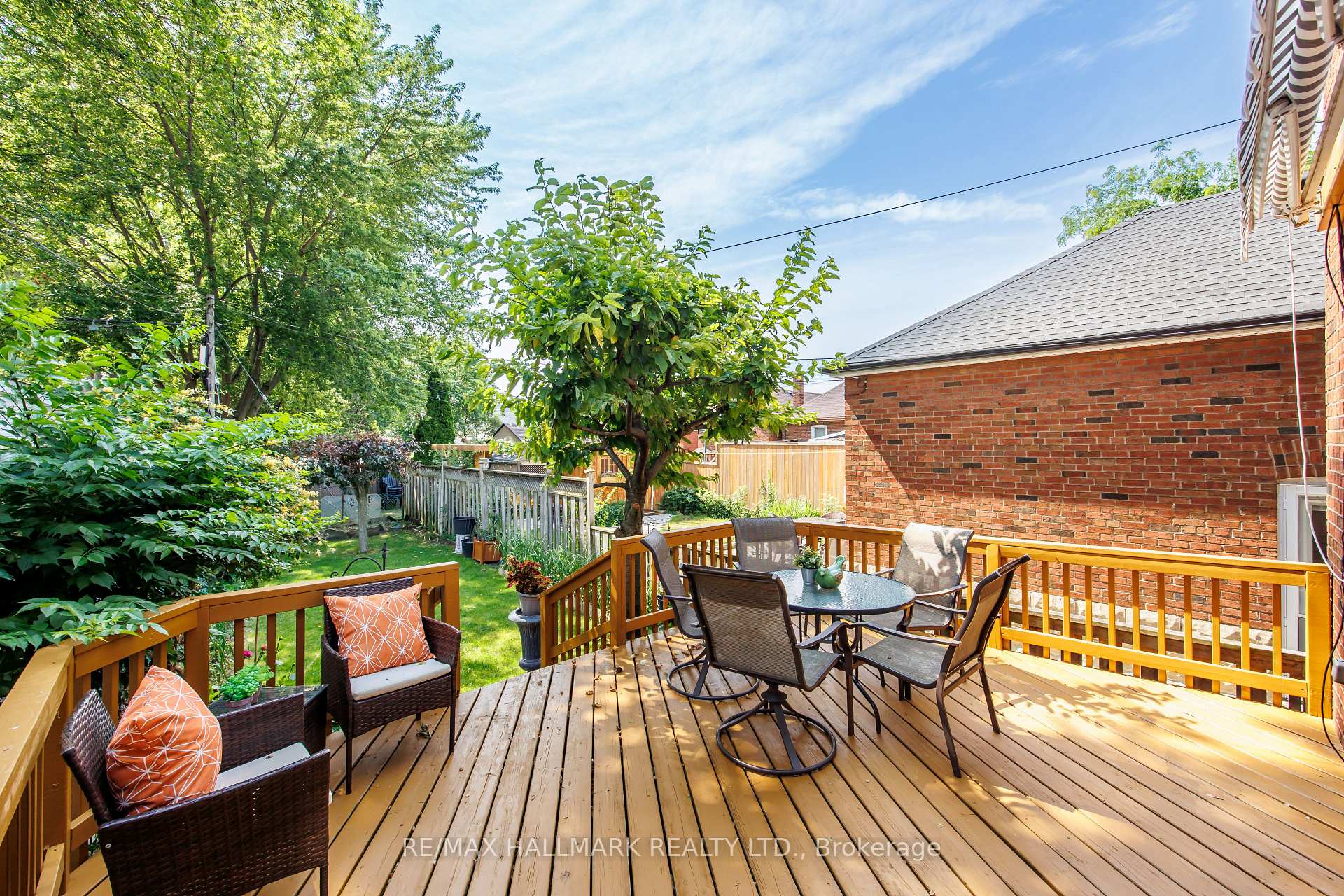 Photo 29 of 236 Dewhurst Boulevard N, Toronto, Danforth Village-East York — HOMEH