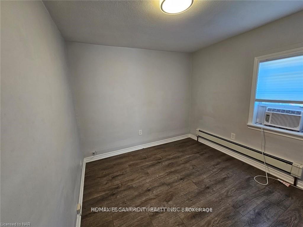 Photo 13 of Unit 1, 55 Pine Street S, Thorold, Thorold Downtown — HOMEH