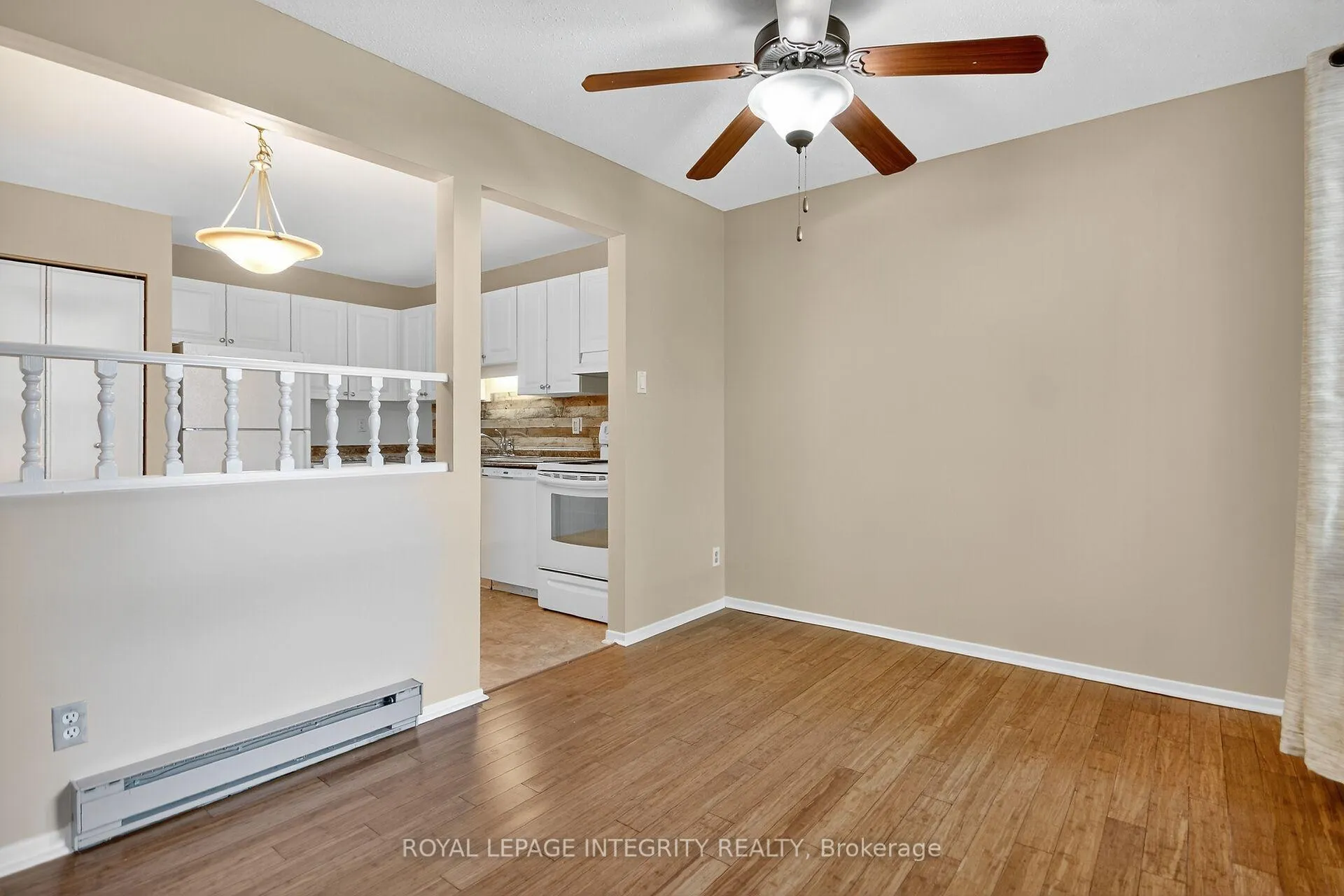 Photo 4 of Unit A, 214 Equestrian Drive, Ottawa, Kanata - Bridlewood — HOMEH