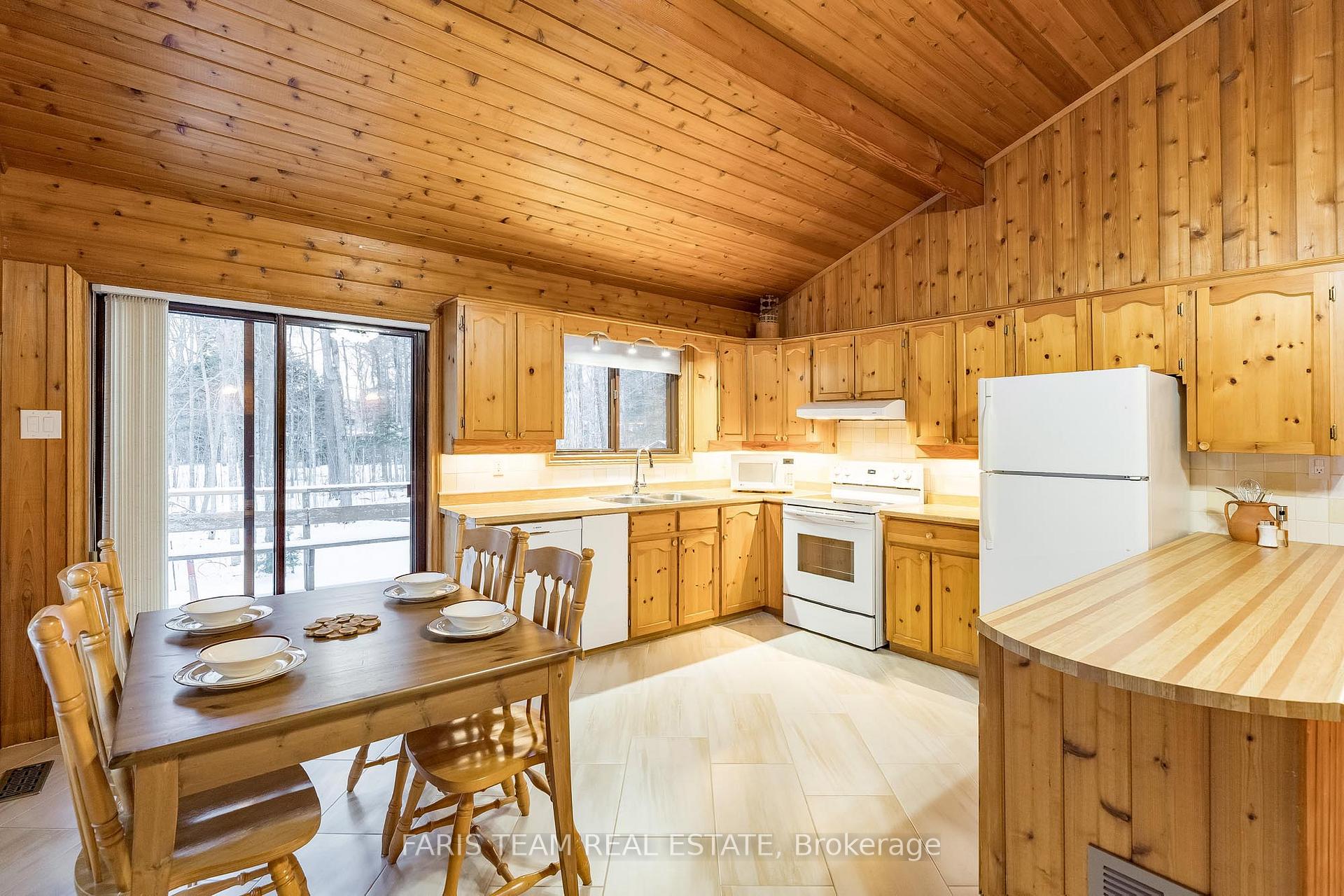 Photo 12 of 8 Celestine Court, Tiny, Rural Tiny — HOMEH