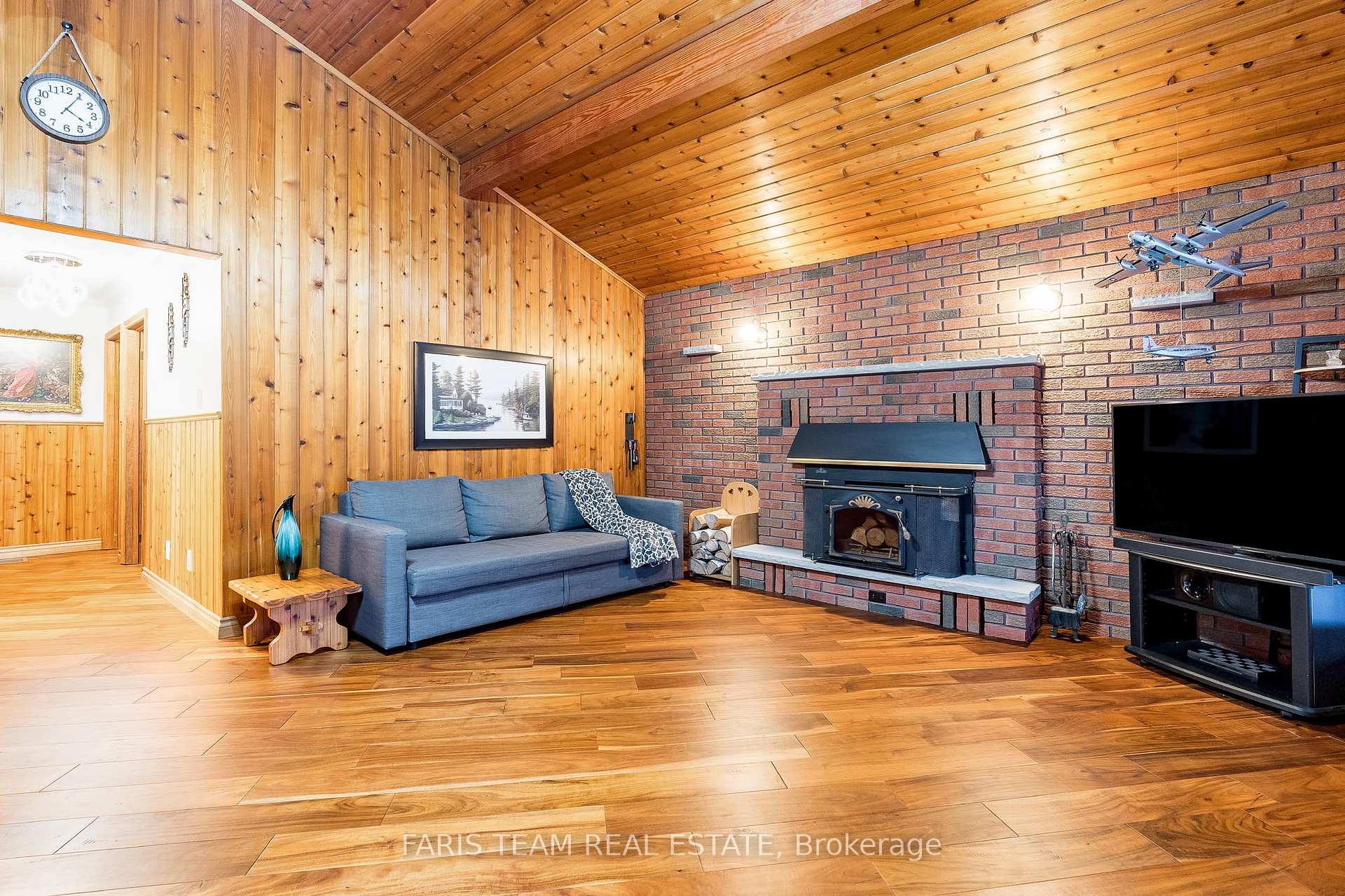Photo 16 of 8 Celestine Court, Tiny, Rural Tiny — HOMEH