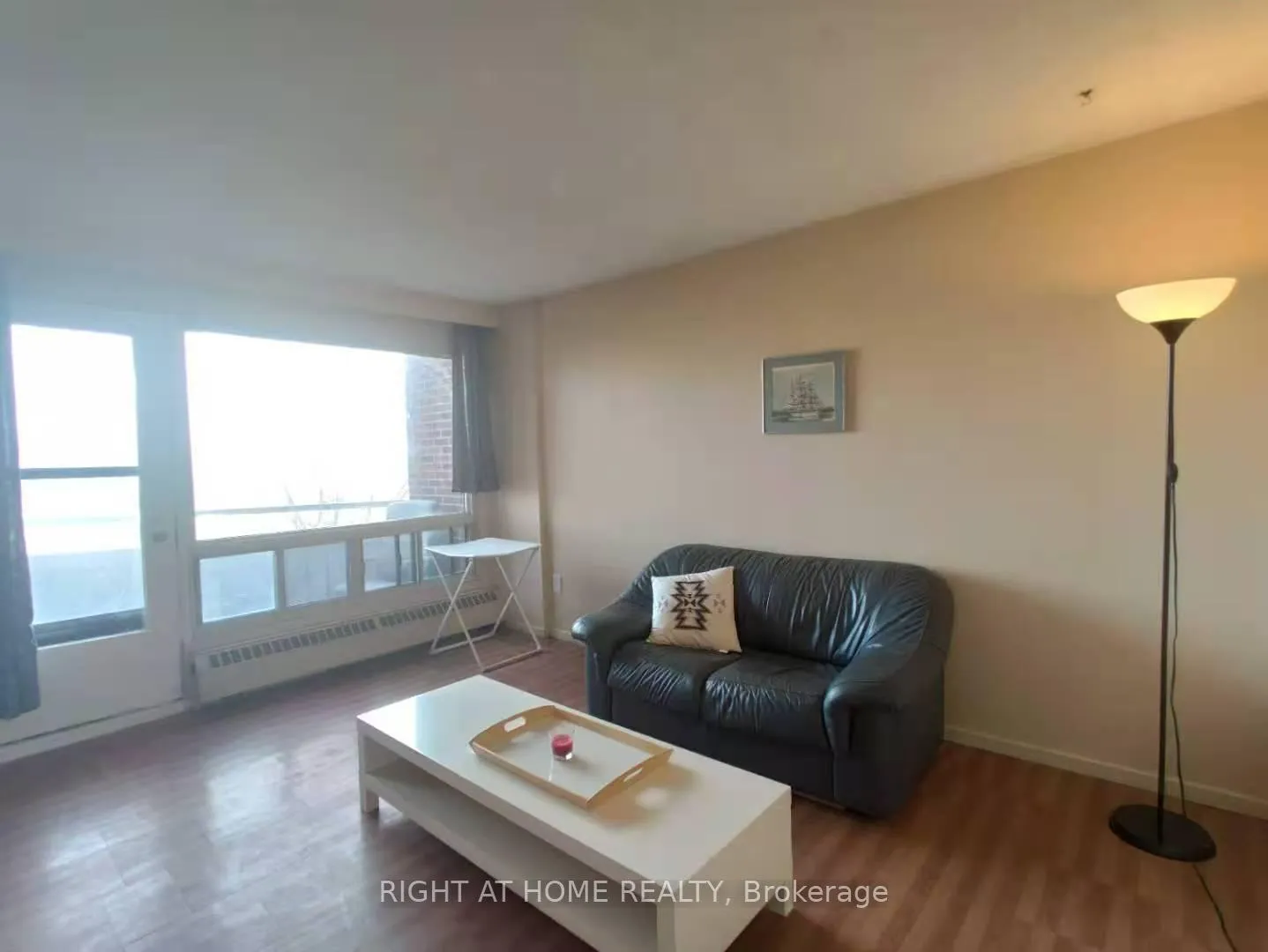Photo 2 of Unit 501, 20 Chesterton Drive, Ottawa, Borden Farm/Stewart Farm/Carleton Heights/Parkwood Hills — HOMEH