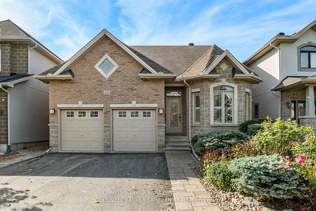 Photo 1 of 221 Madhu Crescent, Ottawa, Mooneys Bay — HOMEH