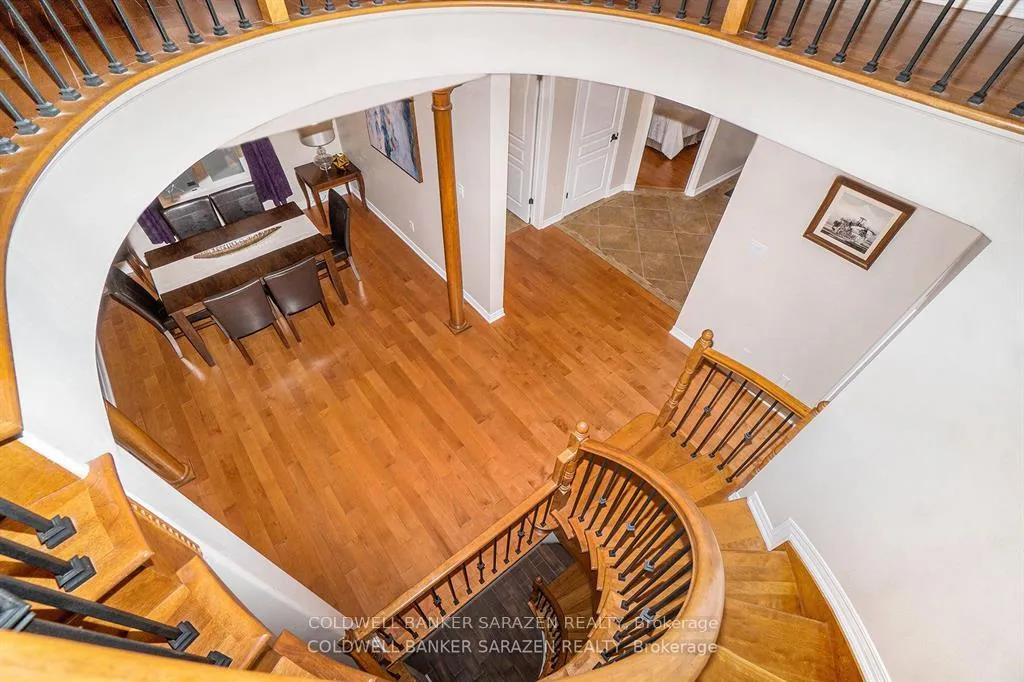 Photo 18 of 221 Madhu Crescent, Ottawa, Mooneys Bay — HOMEH