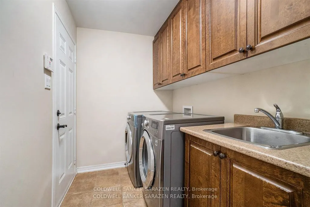 Photo 34 of 221 Madhu Crescent, Ottawa, Mooneys Bay — HOMEH