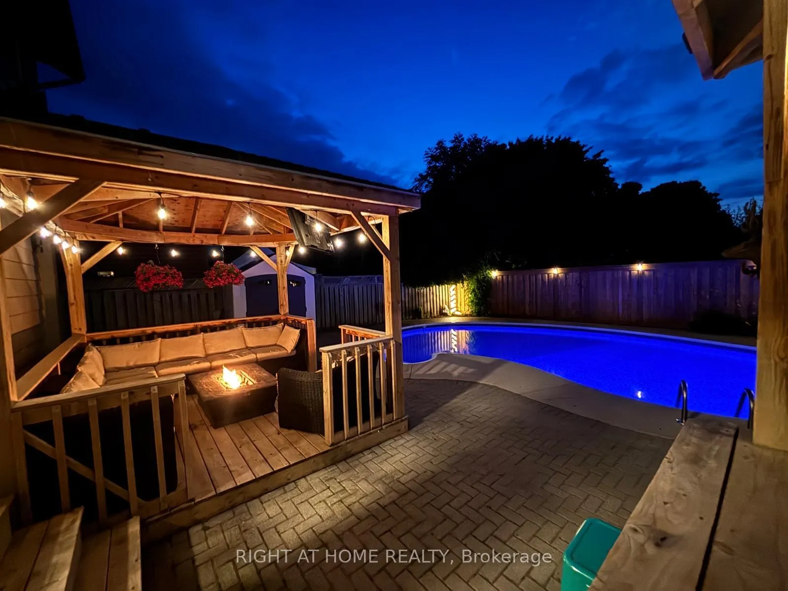 Photo 17 of 786 8th Street E, Owen Sound — HOMEH