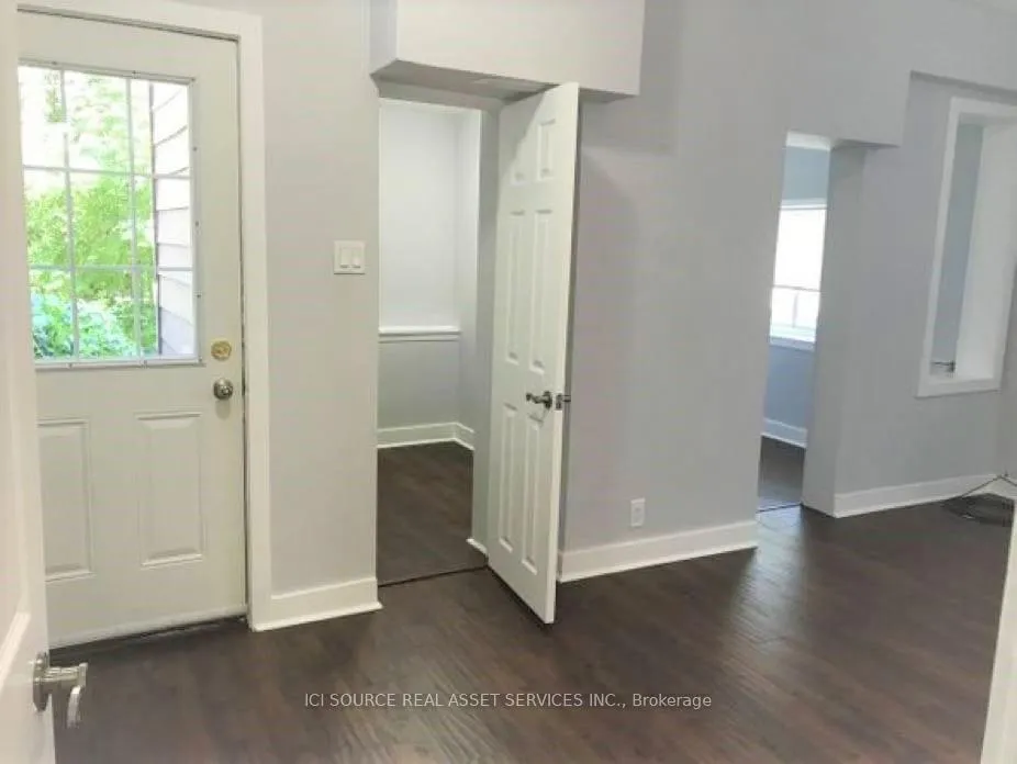 Photo 3 of Unit Main (1st), 19 Tyndall Avenue, Toronto, South Parkdale — HOMEH