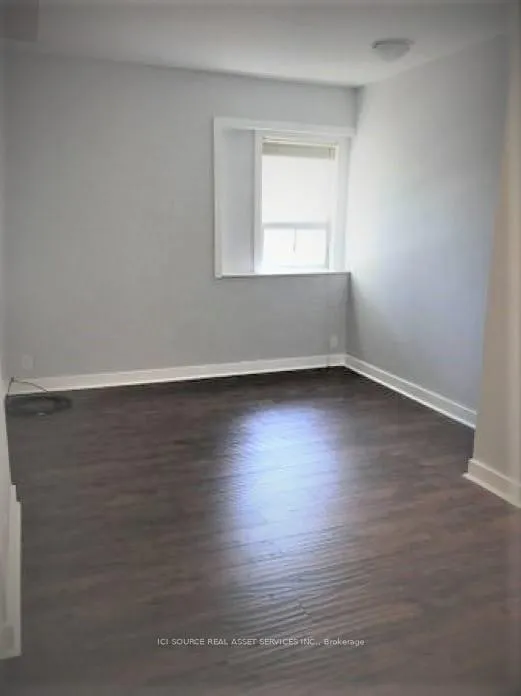 Photo 5 of Unit Main (1st), 19 Tyndall Avenue, Toronto, South Parkdale — HOMEH