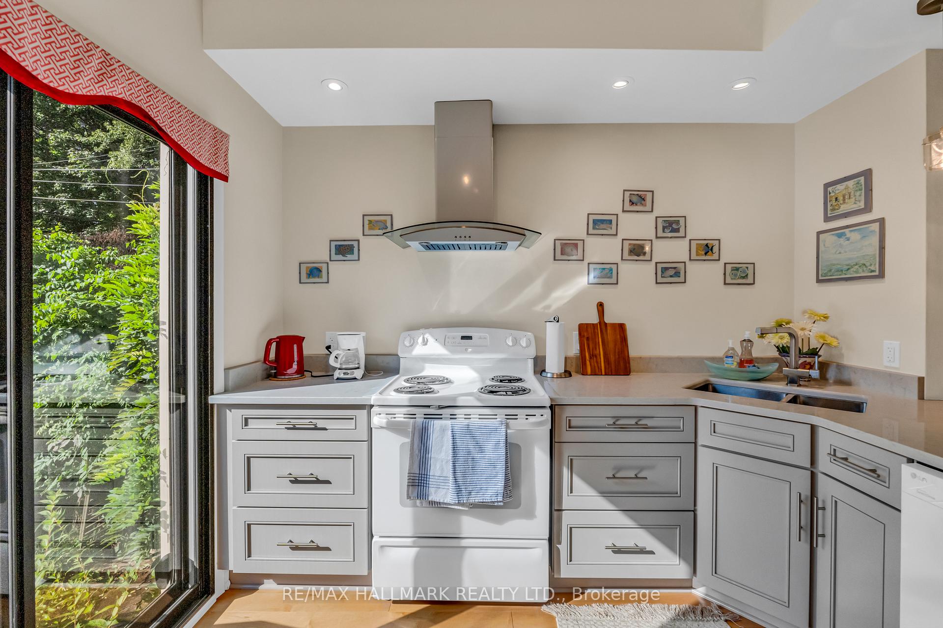 Photo 17 of 63 Eastmount Avenue, Toronto, Playter Estates-Danforth — HOMEH