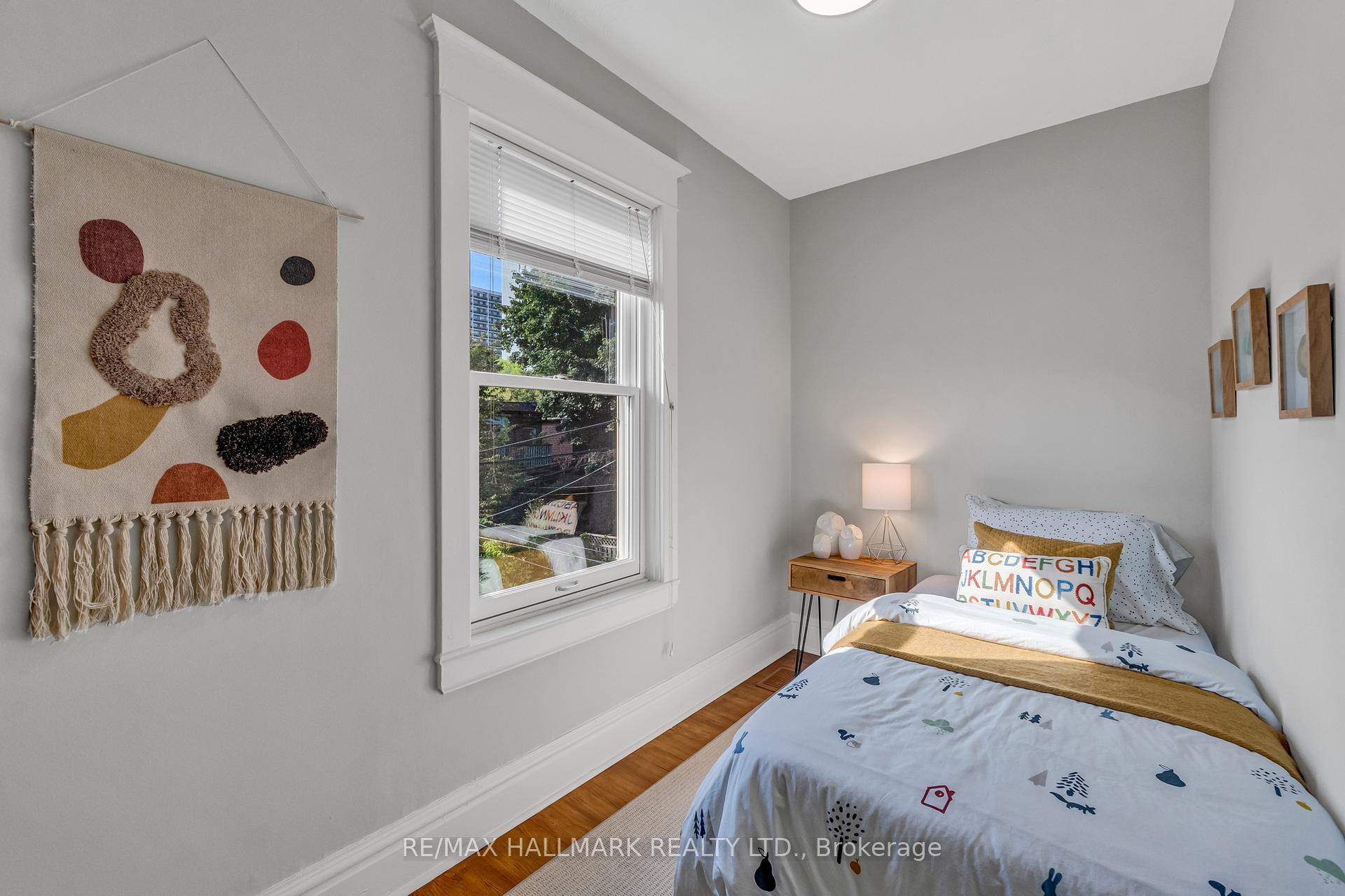 Photo 25 of 63 Eastmount Avenue, Toronto, Playter Estates-Danforth — HOMEH
