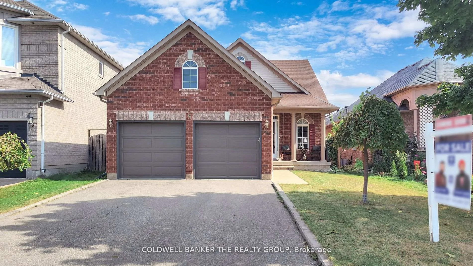 Photo 2 of 5 Collingwood Avenue, Brampton, Snelgrove — HOMEH