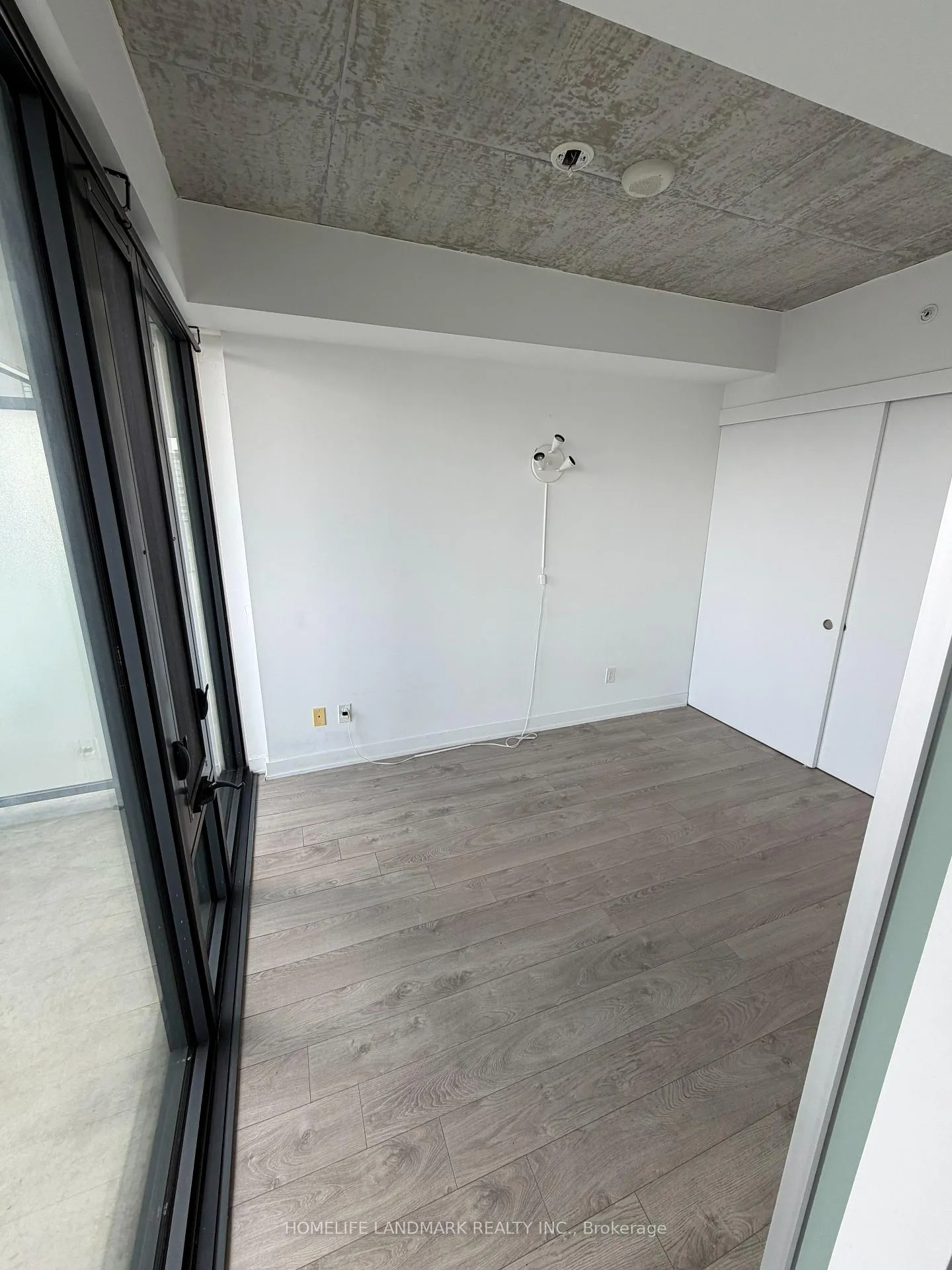 Photo 6 of Unit 1209, 185 Roehampton Road, Toronto, Mount Pleasant West — HOMEH