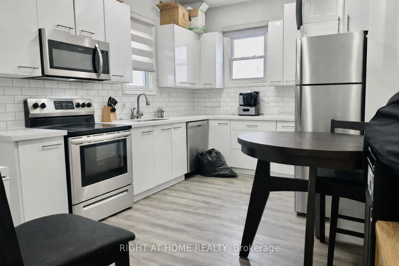 Photo 16 of 252 Robinson Street, Norfolk, Simcoe — HOMEH