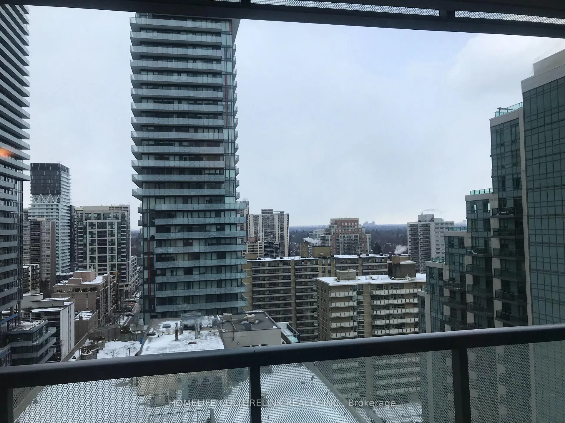 Photo 4 of Unit 1403, 125 Redpath Avenue, Toronto, Mount Pleasant West — HOMEH