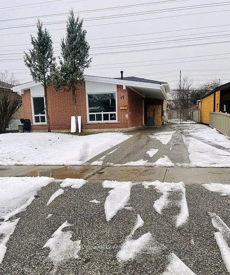 Front of Unit Bsmt, 45 Elmvale Crescent
