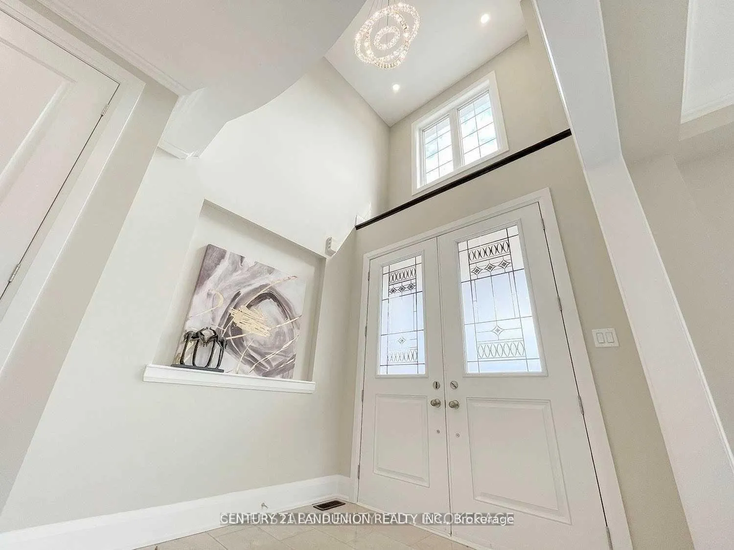 Photo 3 of 2 Stonebridge Drive, Markham, Berczy — HOMEH