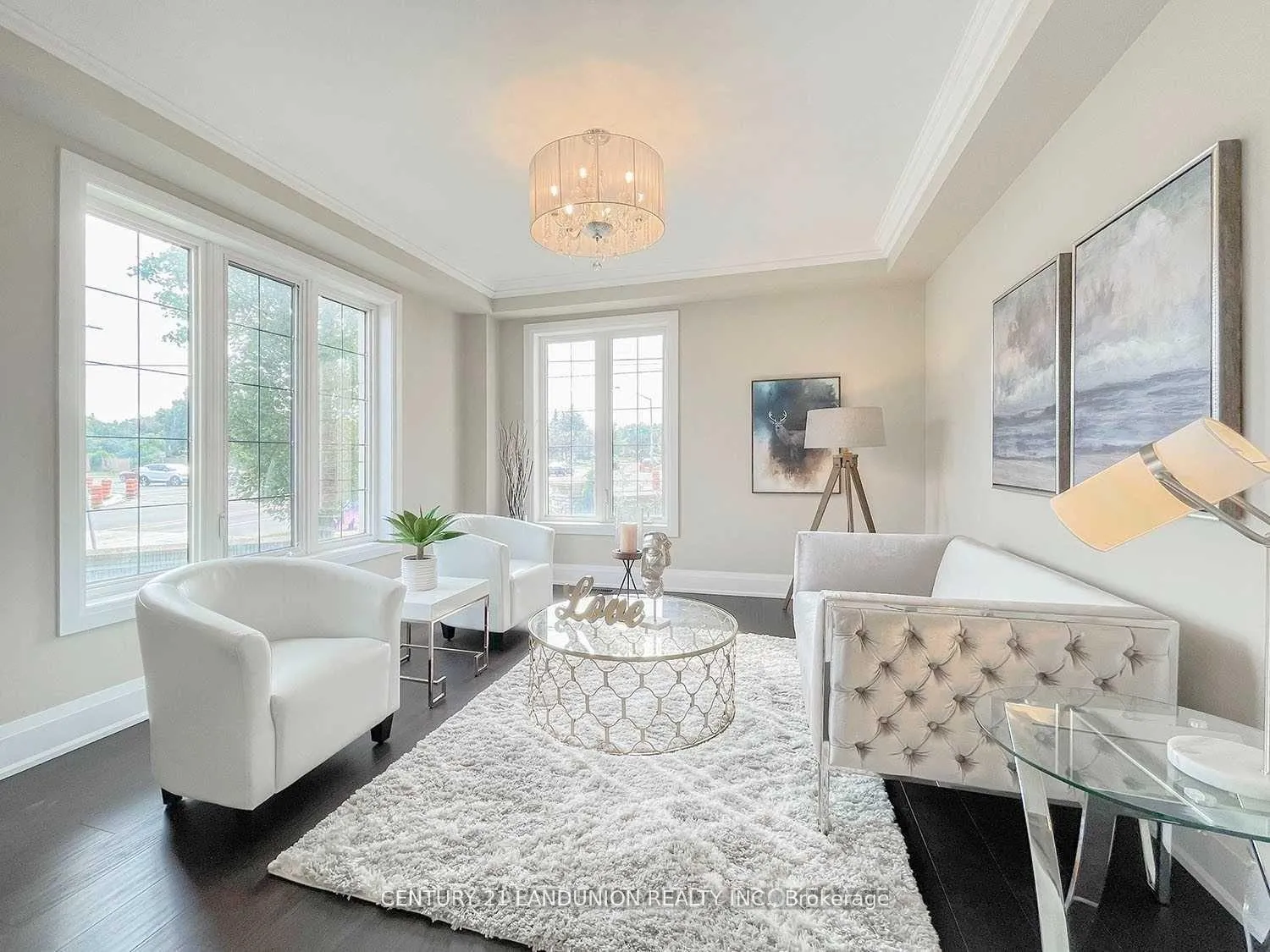 Photo 4 of 2 Stonebridge Drive, Markham, Berczy — HOMEH