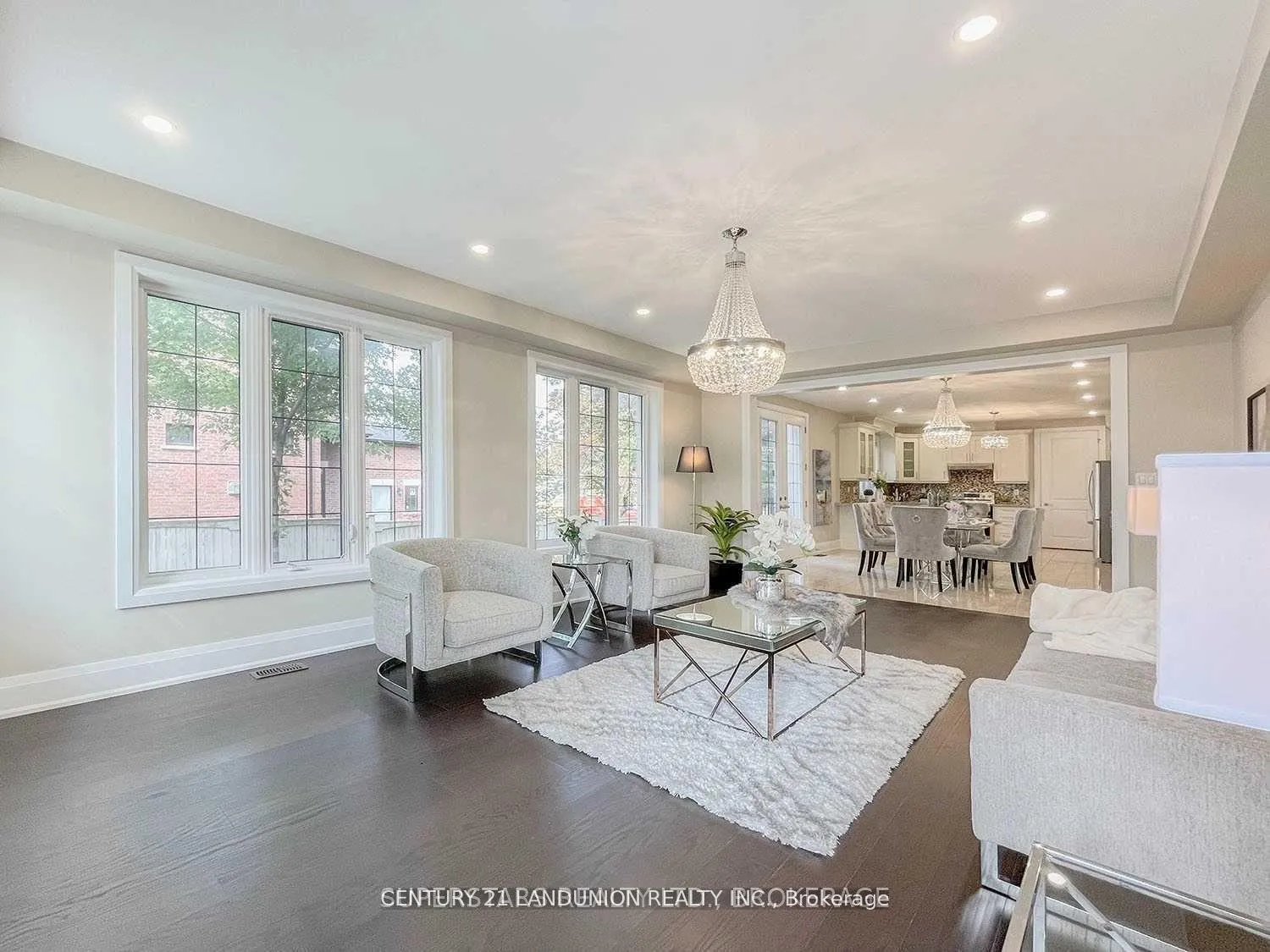 Photo 6 of 2 Stonebridge Drive, Markham, Berczy — HOMEH
