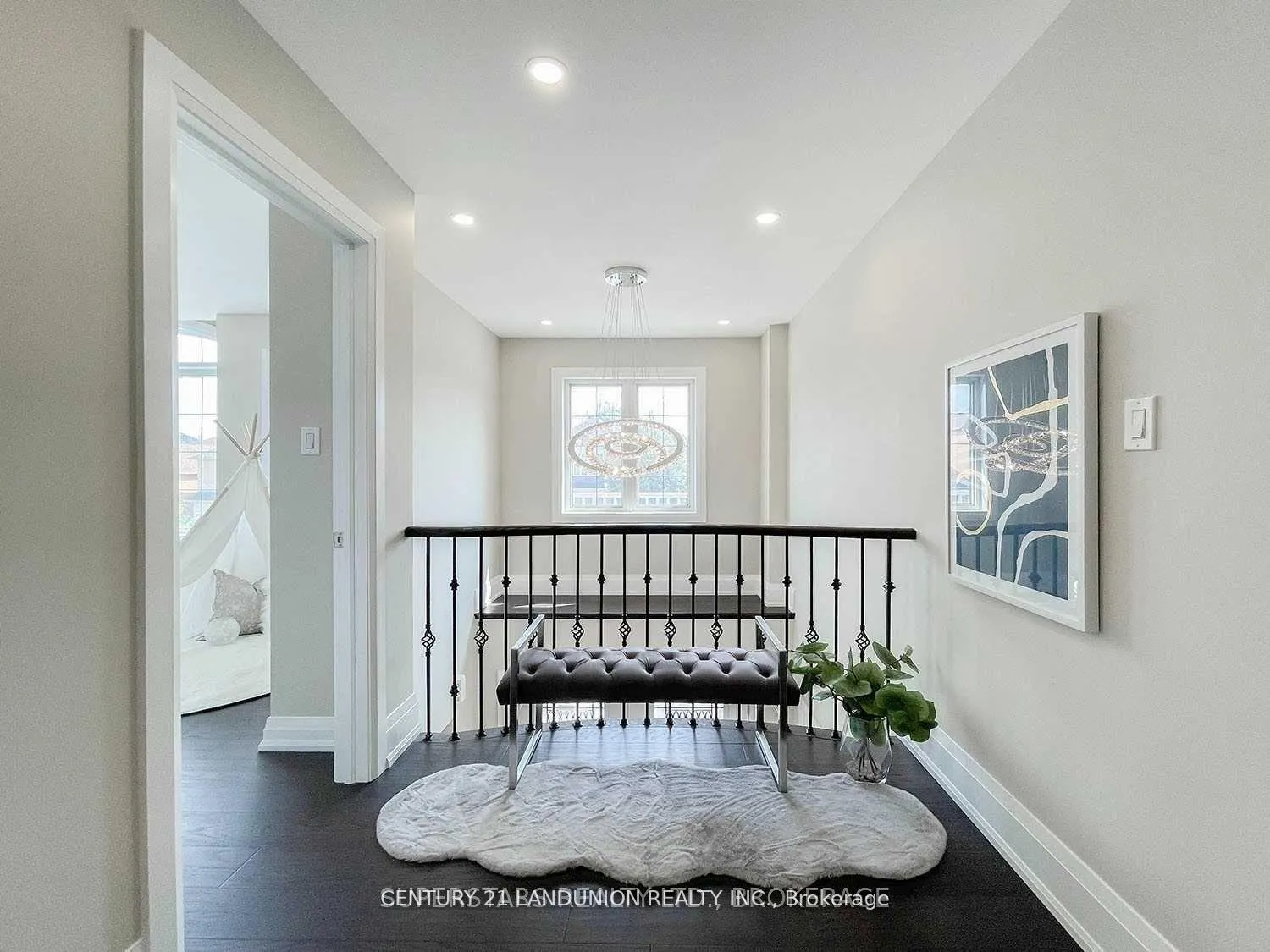 Photo 12 of 2 Stonebridge Drive, Markham, Berczy — HOMEH