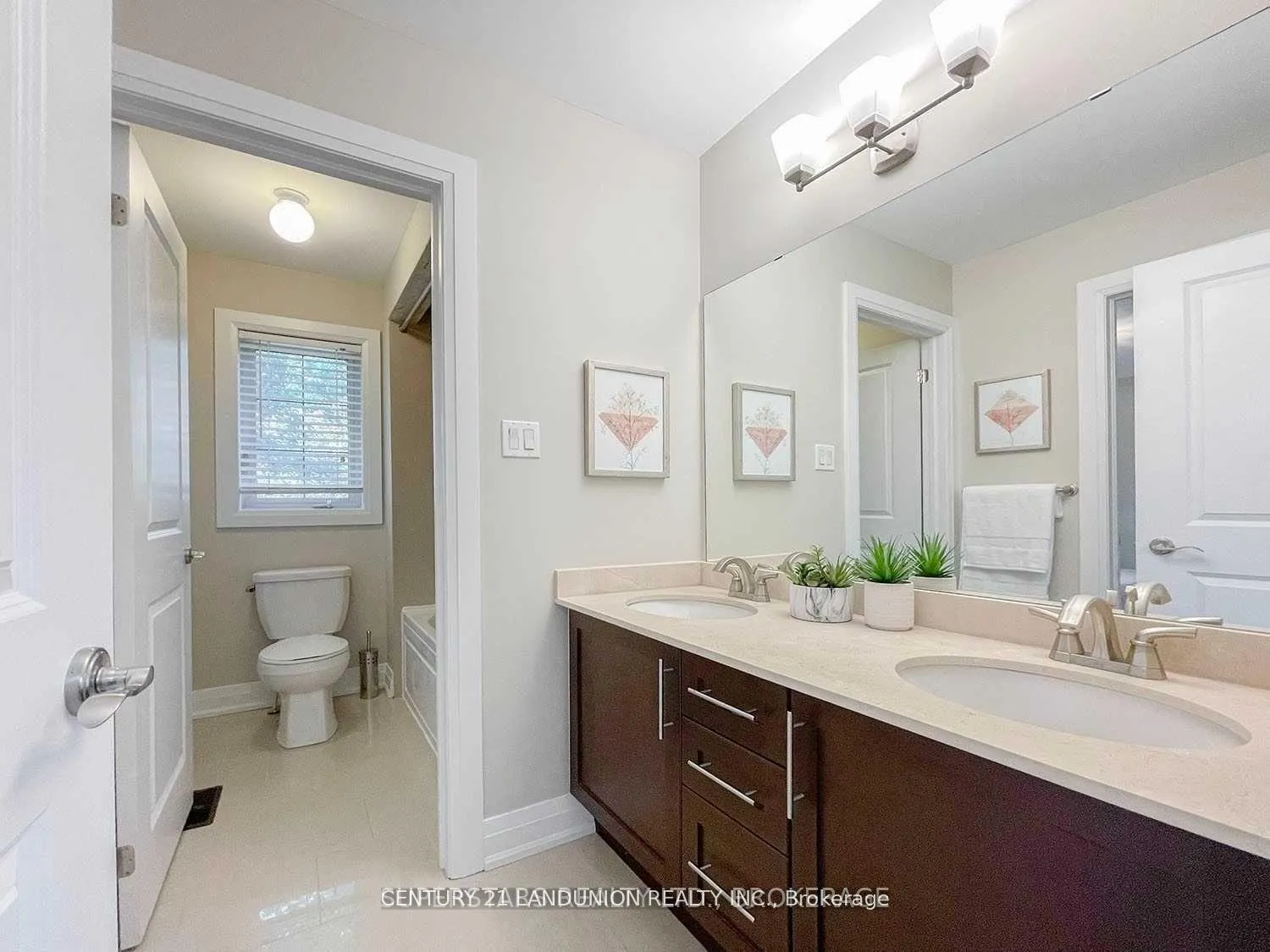 Photo 14 of 2 Stonebridge Drive, Markham, Berczy — HOMEH